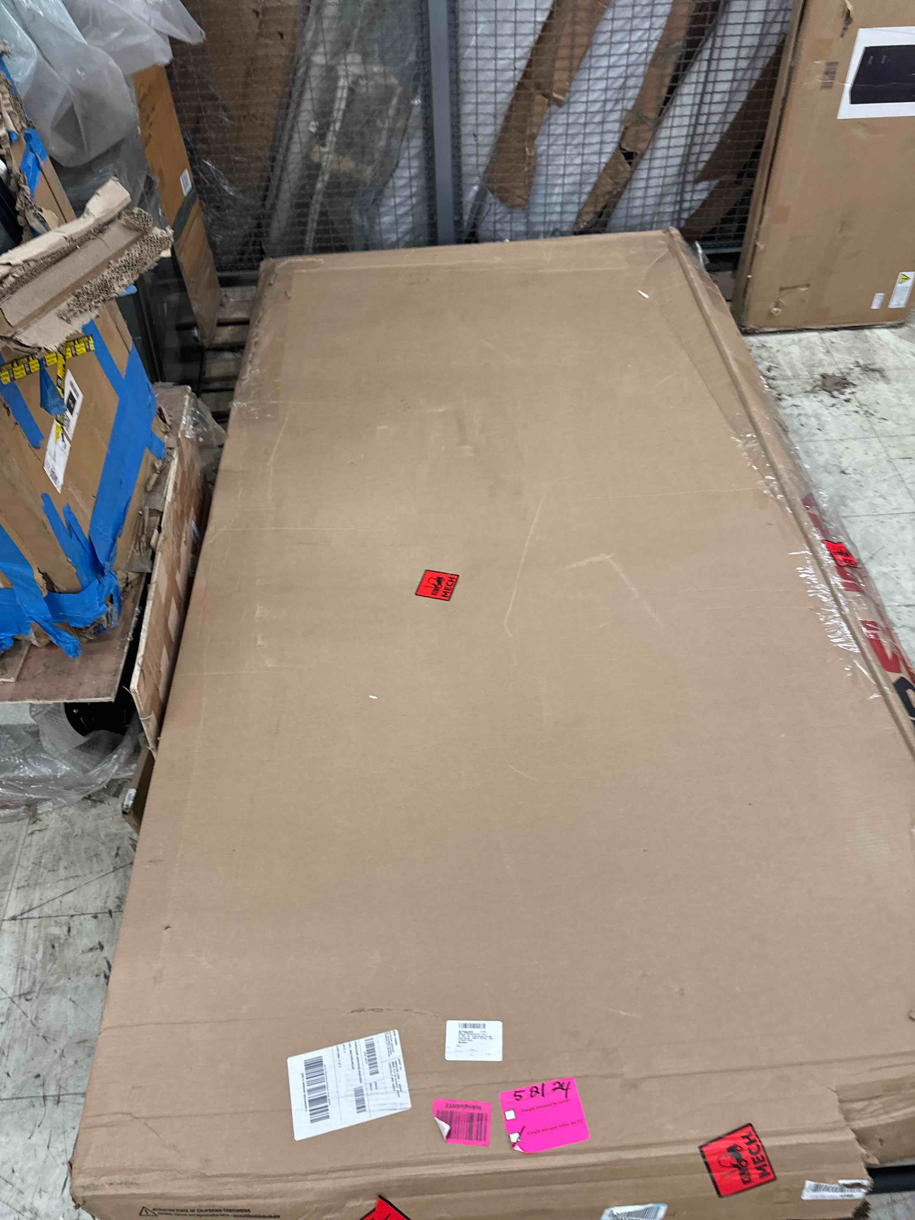 https://s3.amazonaws.com/lotting-images-prod/phillipi/YEL5873103_1720728642989.jpeg