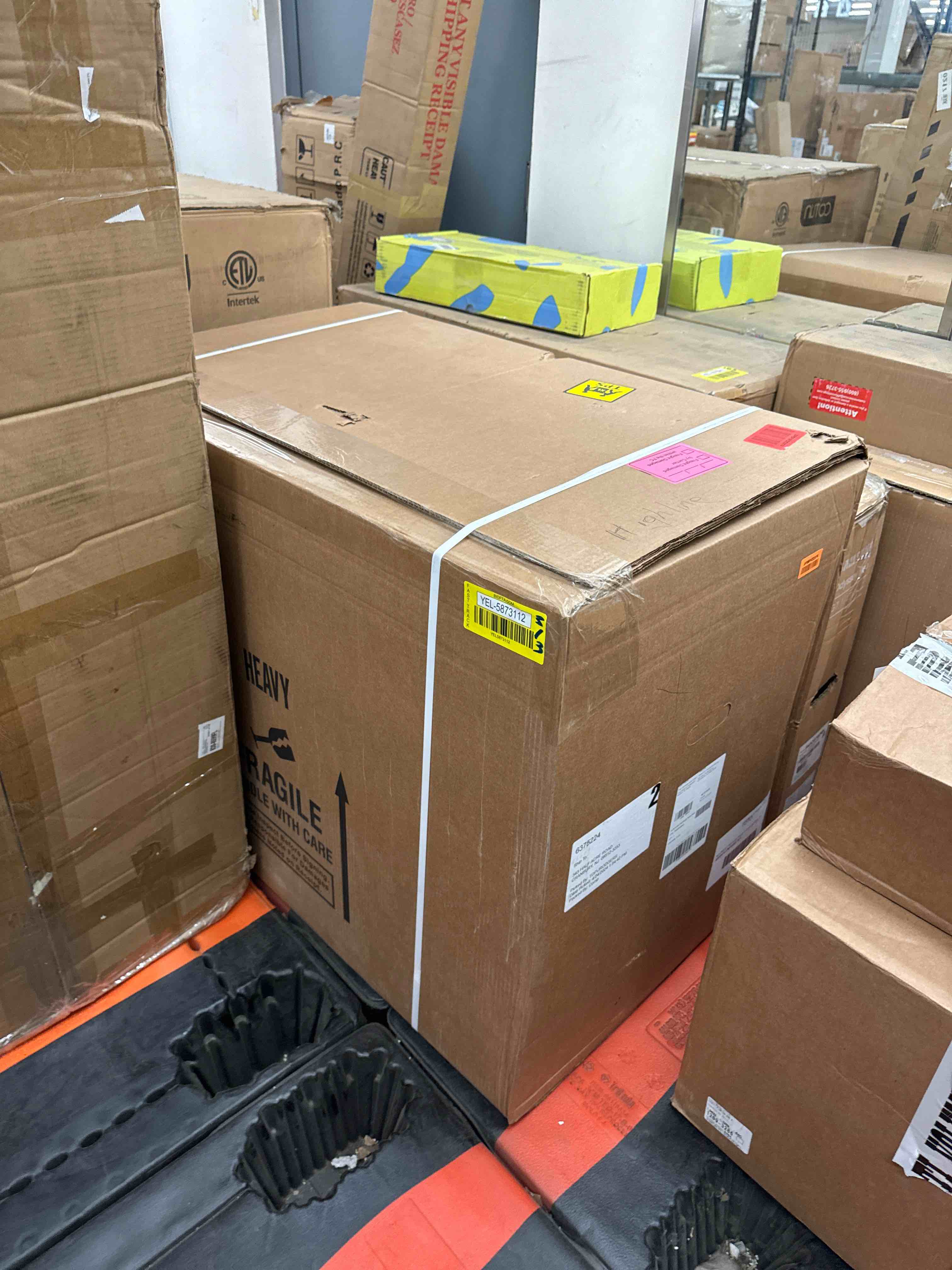 https://s3.amazonaws.com/lotting-images-prod/phillipi/YEL5873112_1720722566724.jpeg