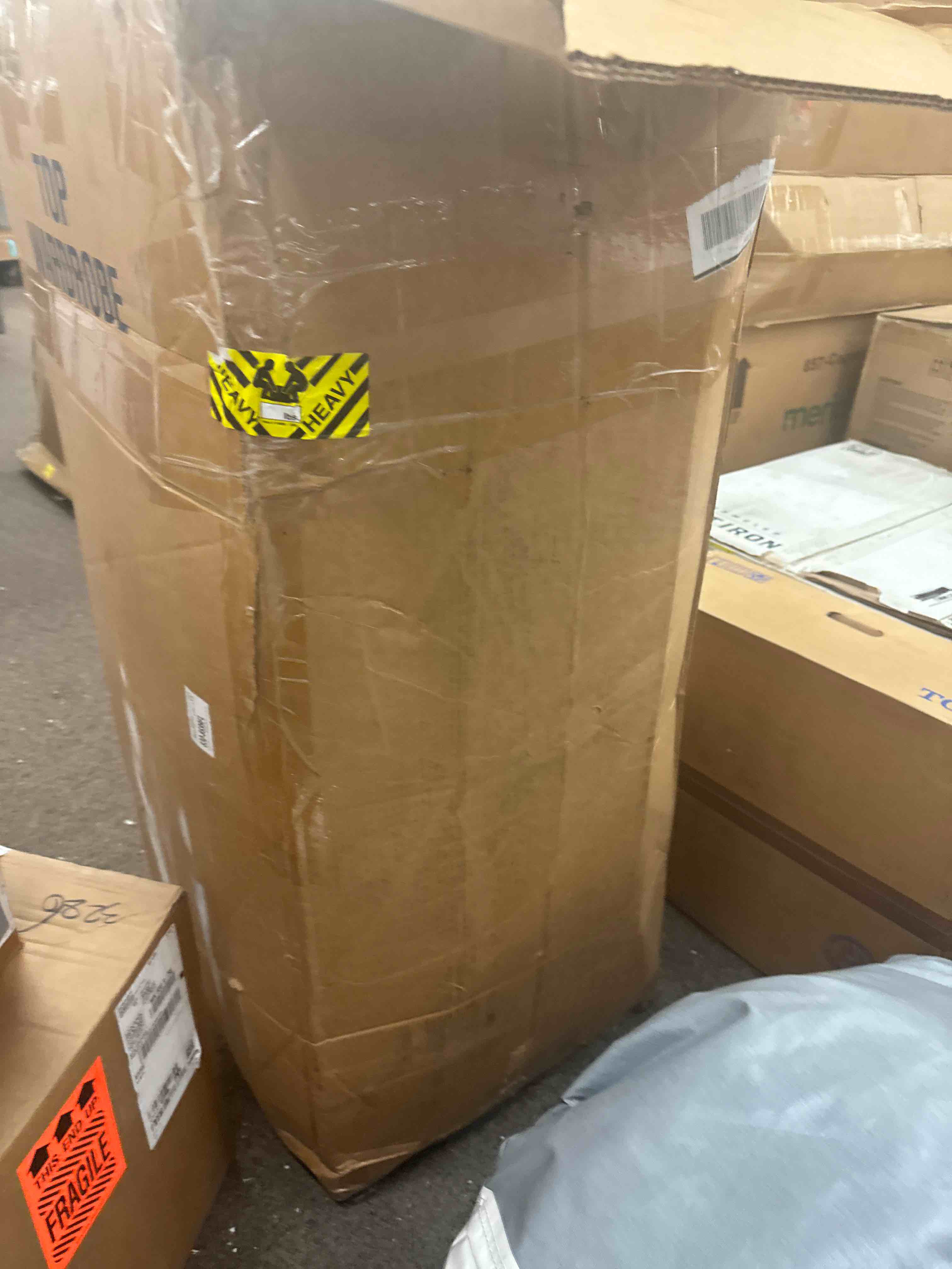https://s3.amazonaws.com/lotting-images-prod/phillipi/YEL5873159_1721926257160.jpeg