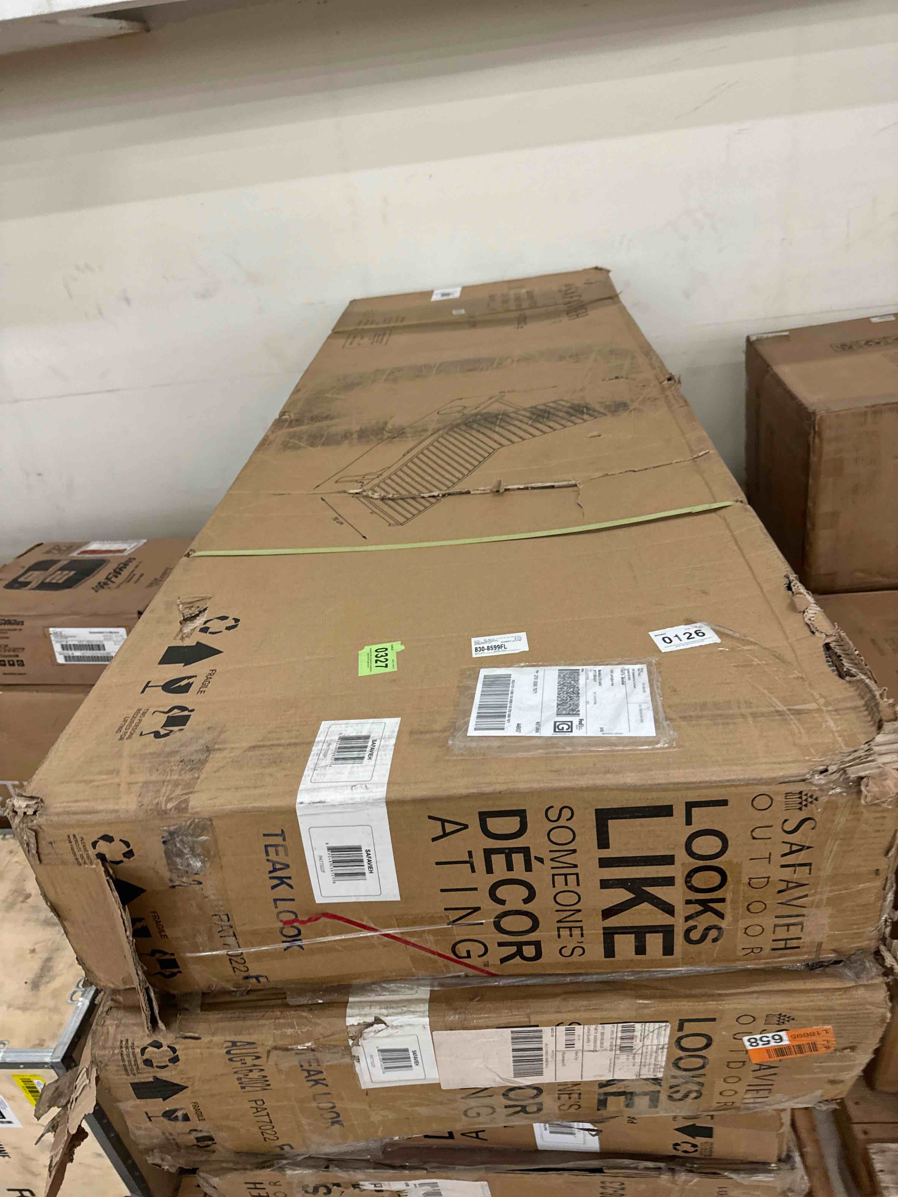 https://s3.amazonaws.com/lotting-images-prod/phillipi/YEL5873184_1722541859259.jpeg