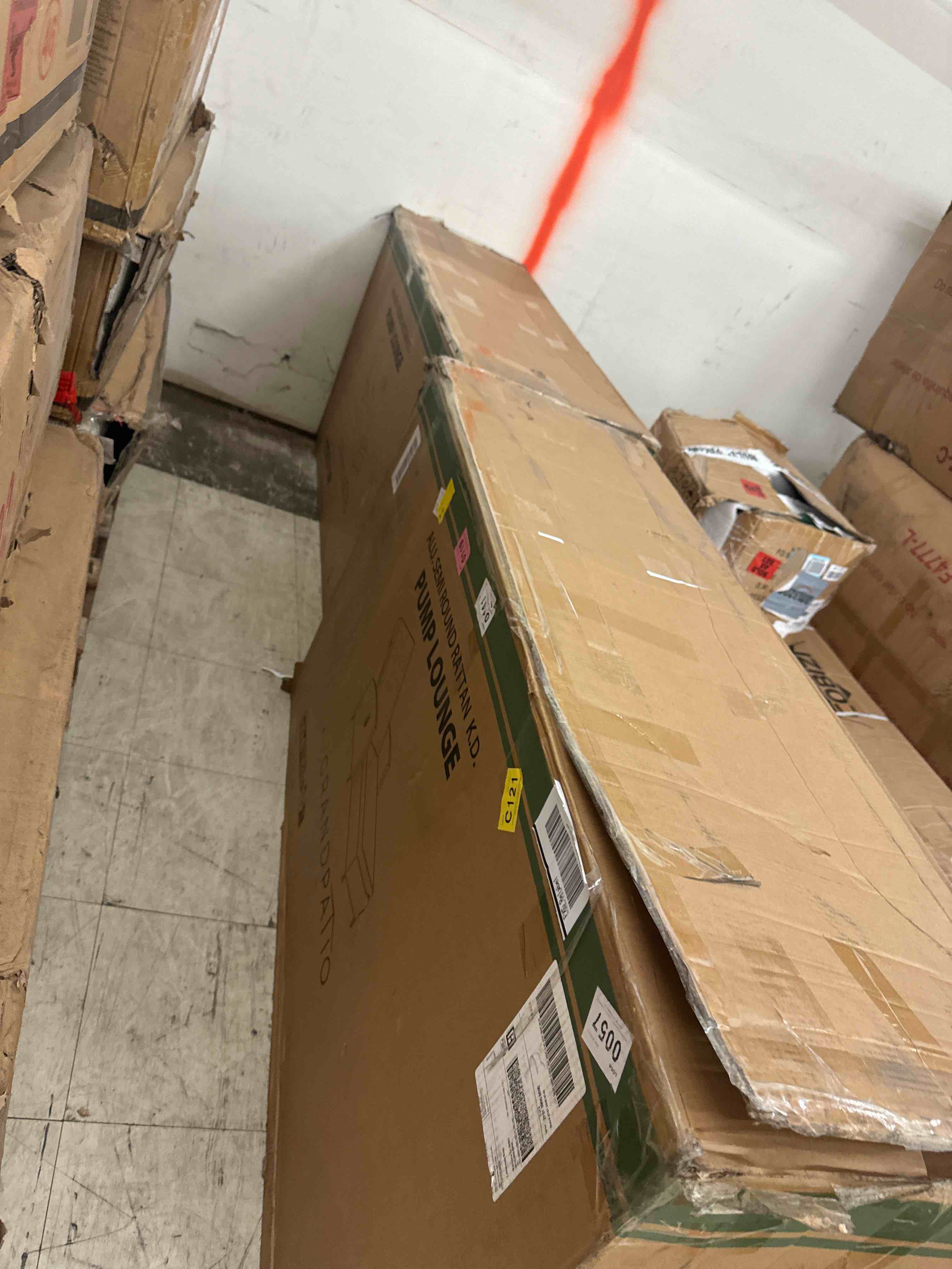 https://s3.amazonaws.com/lotting-images-prod/phillipi/YEL5873207_1722543993035.jpeg