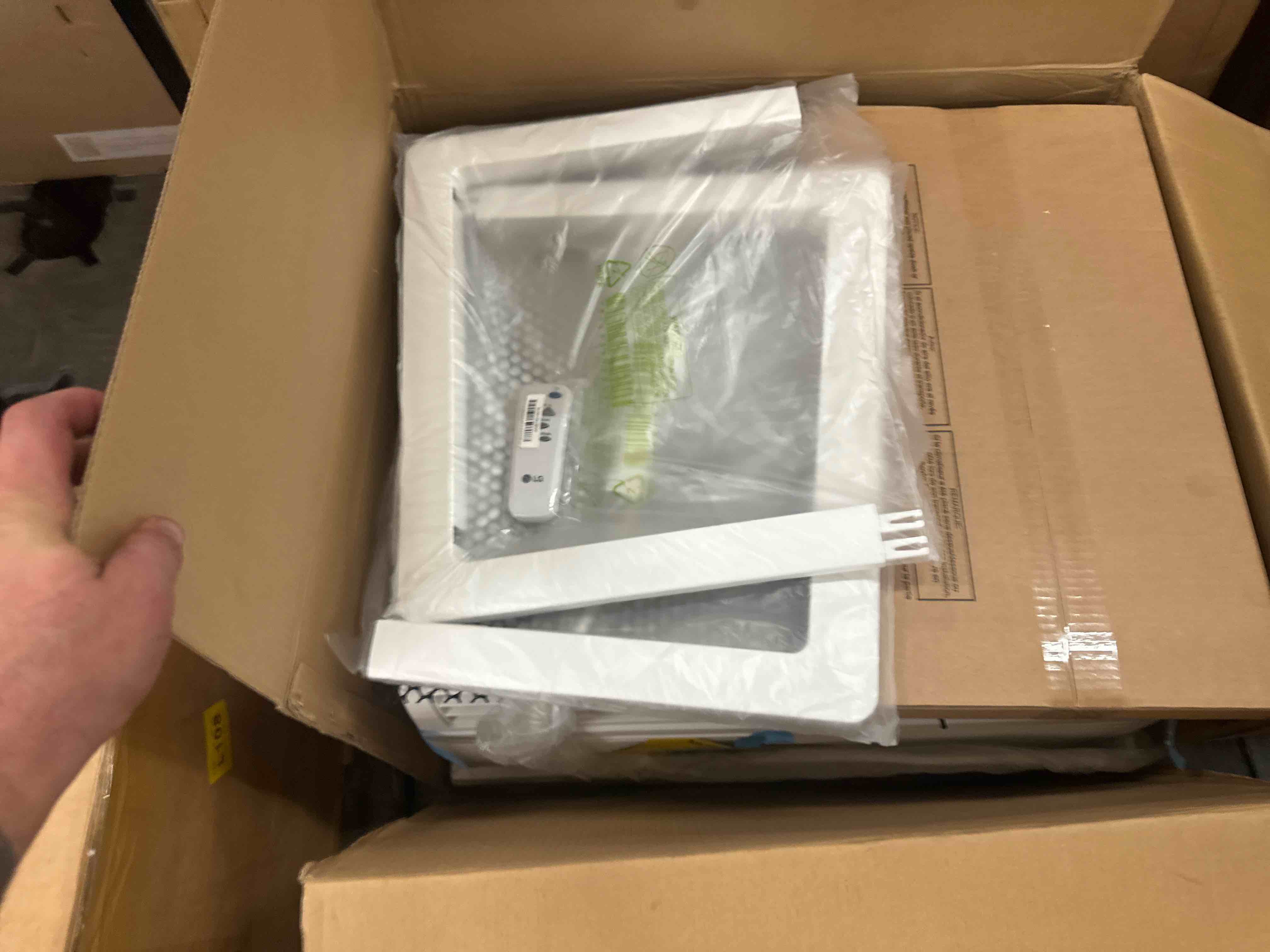 https://s3.amazonaws.com/lotting-images-prod/phillipi/YEL5873273_1723750603592.jpeg