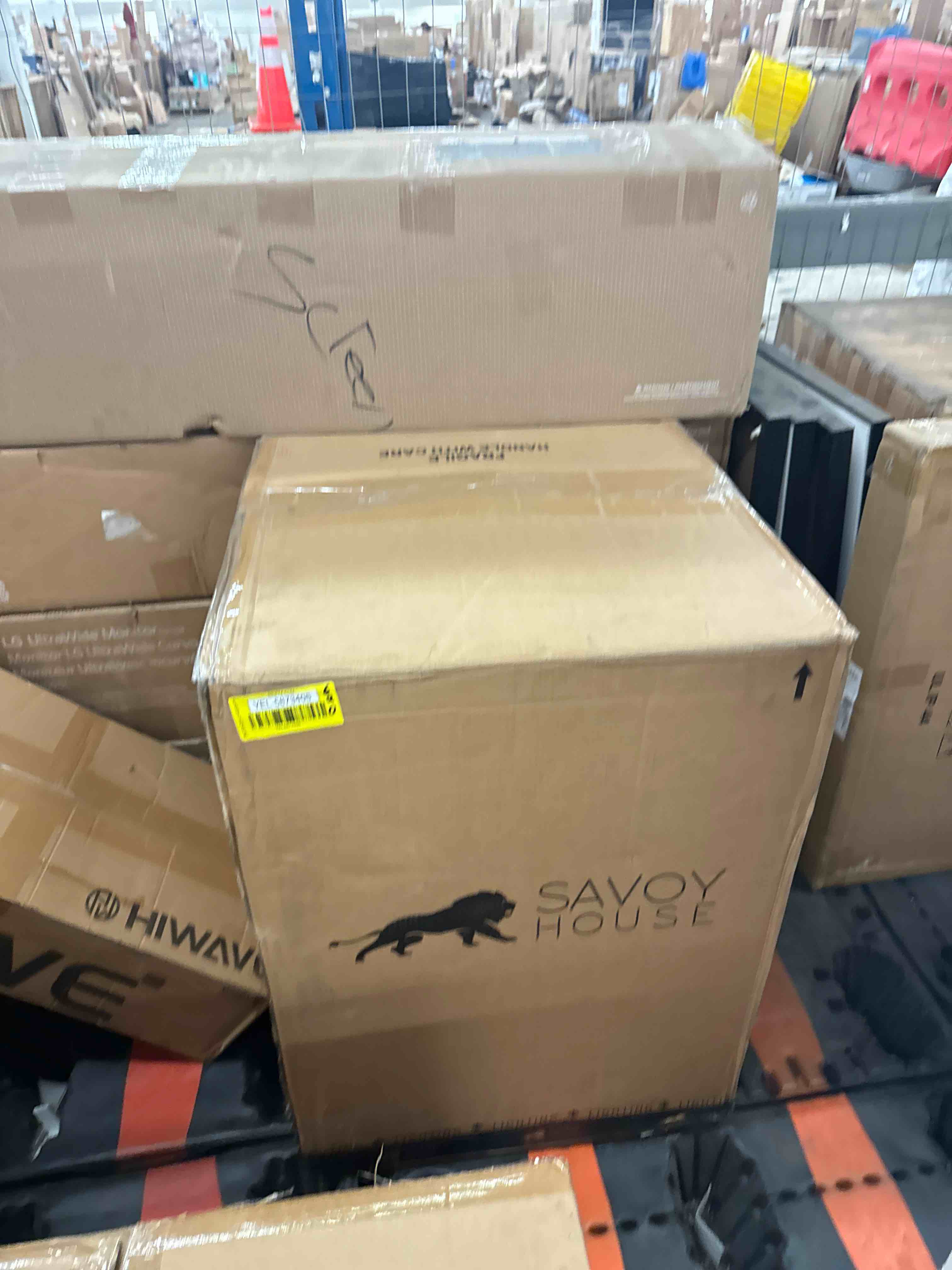 https://s3.amazonaws.com/lotting-images-prod/phillipi/YEL5873405_1724866873718.jpeg