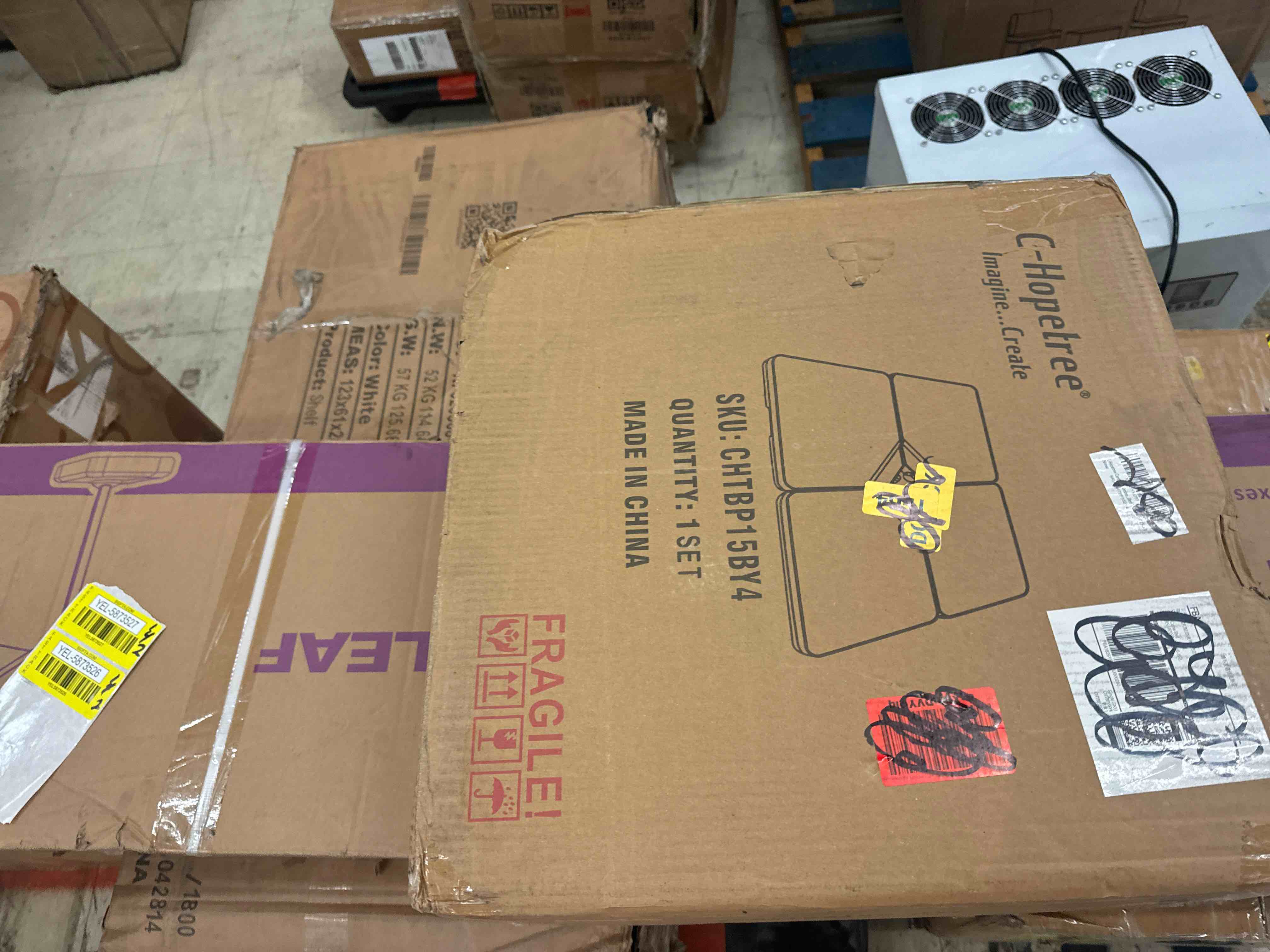 https://s3.amazonaws.com/lotting-images-prod/phillipi/YEL5873524_1731688710184.jpeg