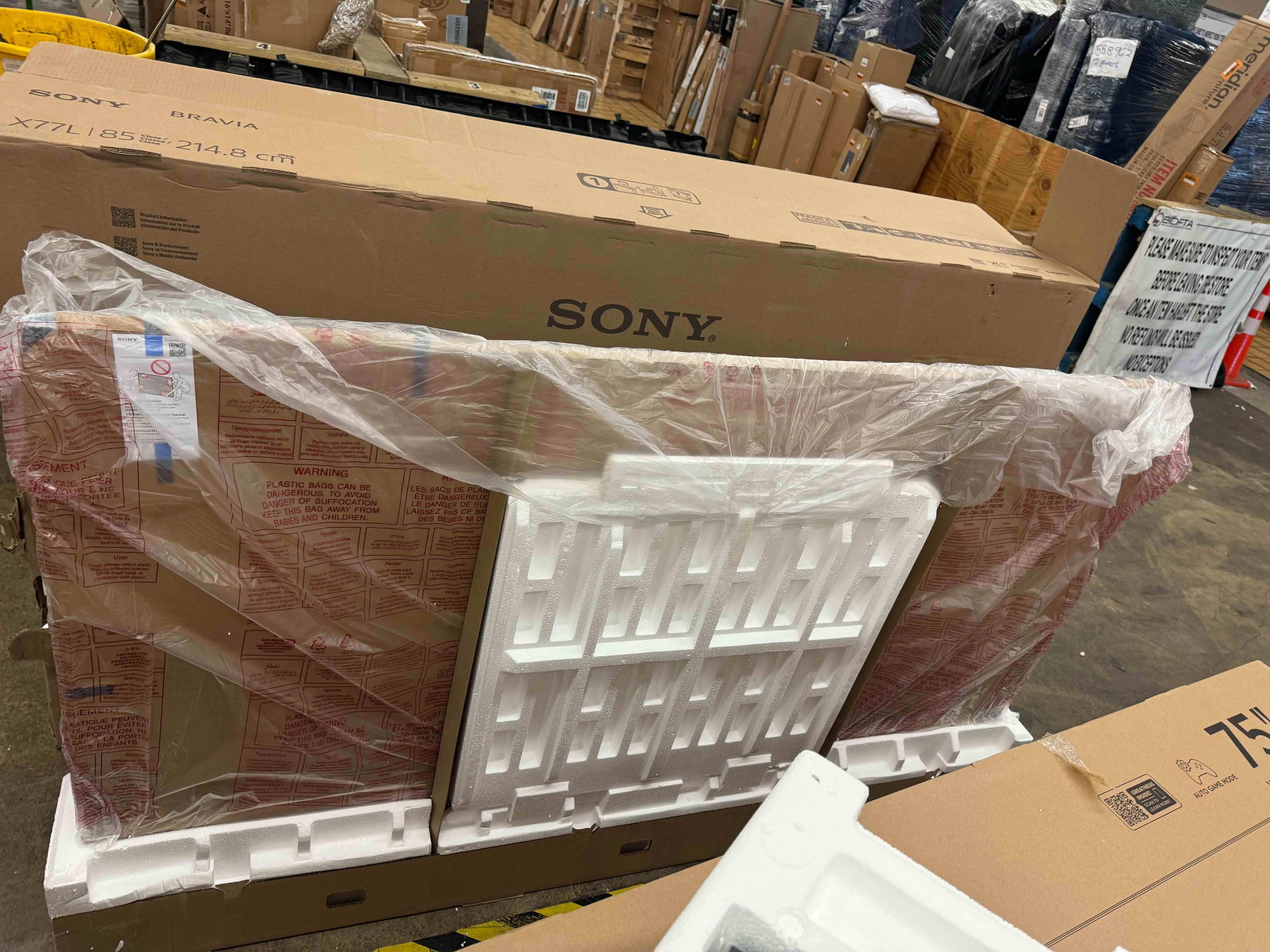 https://s3.amazonaws.com/lotting-images-prod/phillipi/YEL5873542_1732213587127.jpeg