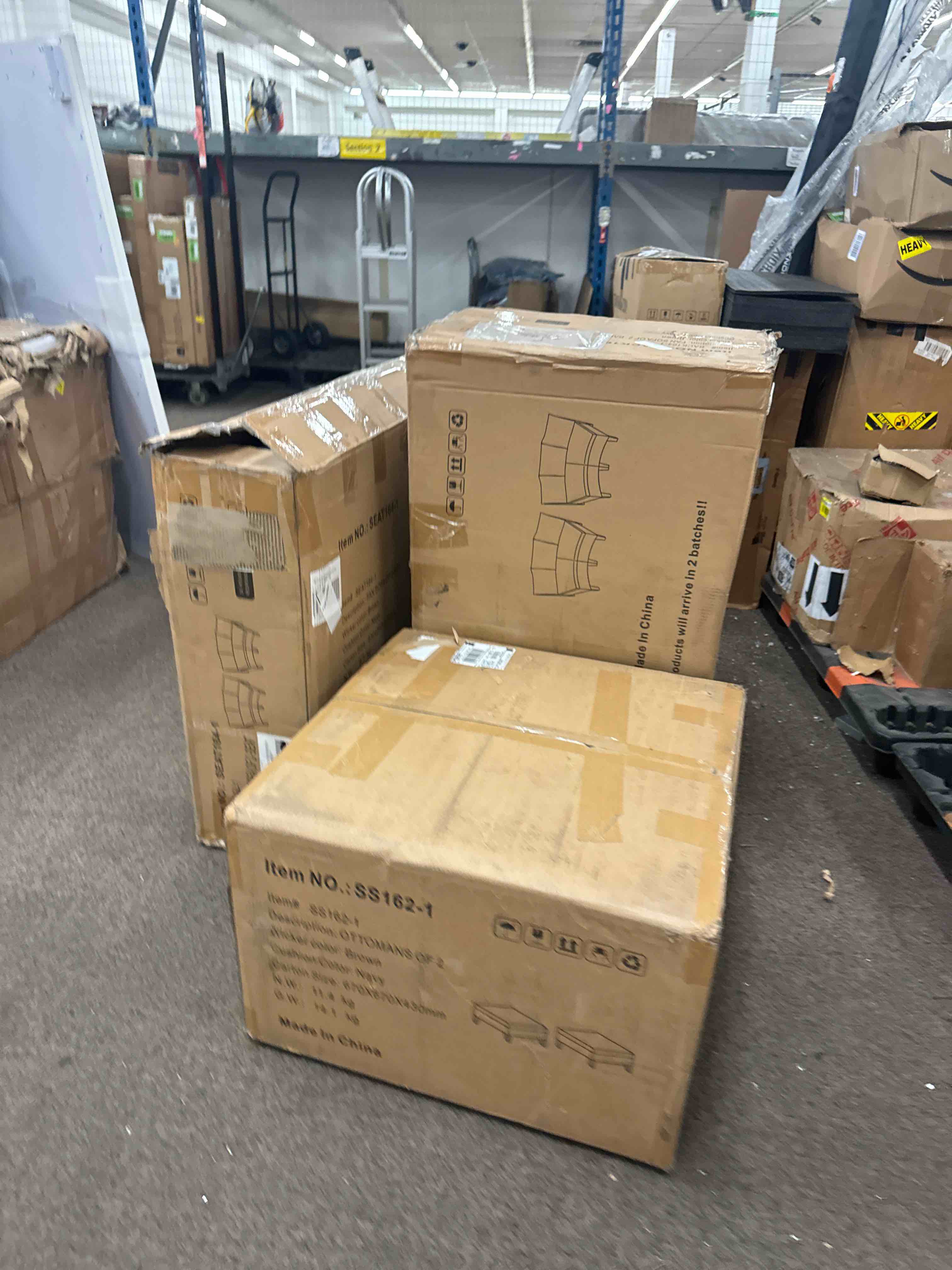 https://s3.amazonaws.com/lotting-images-prod/phillipi/YEL5873548_1732219816129.jpeg