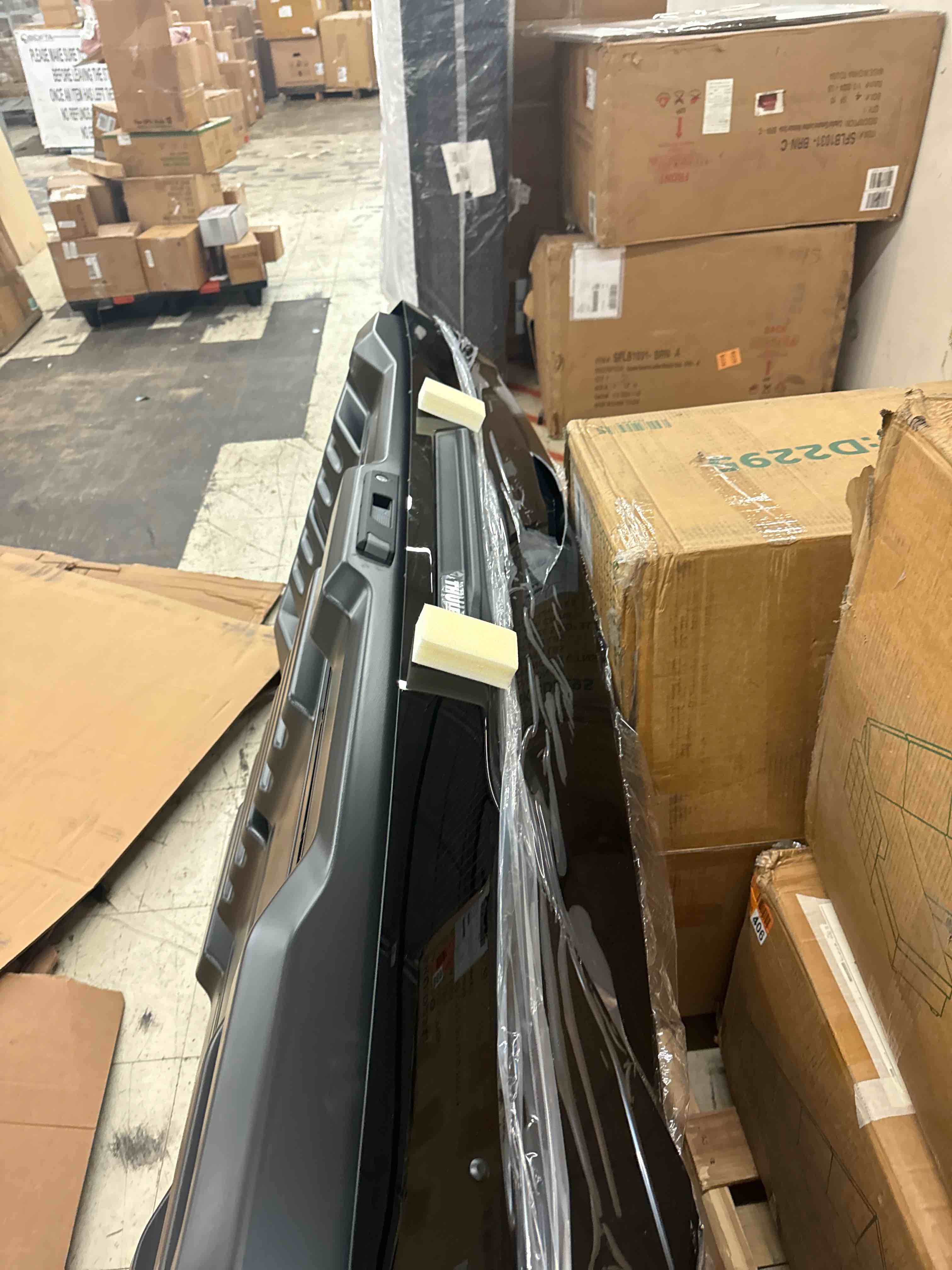 https://s3.amazonaws.com/lotting-images-prod/phillipi/YEL5873560_1732221975779.jpeg