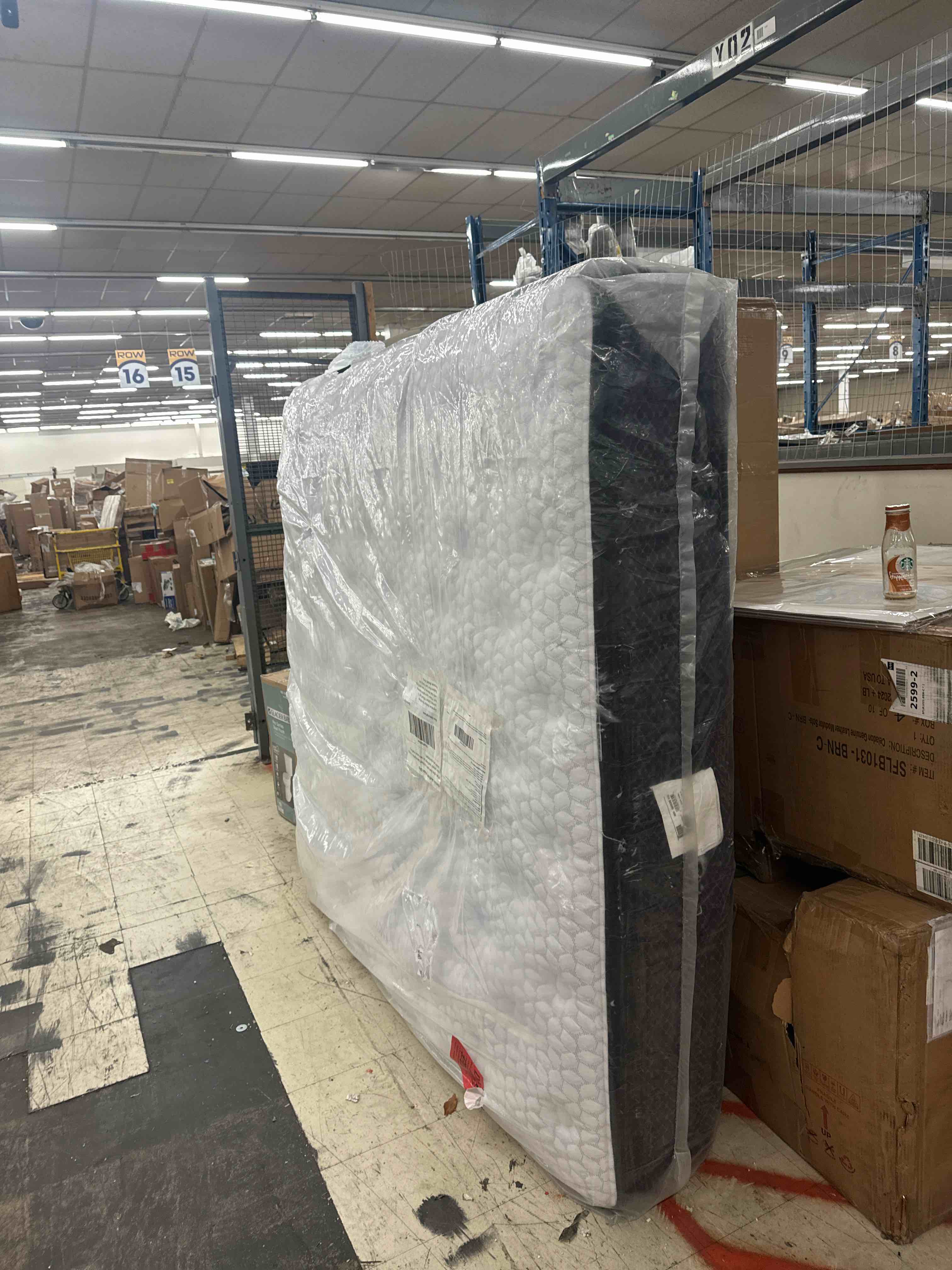 https://s3.amazonaws.com/lotting-images-prod/phillipi/YEL5873571_1732227882931.jpeg