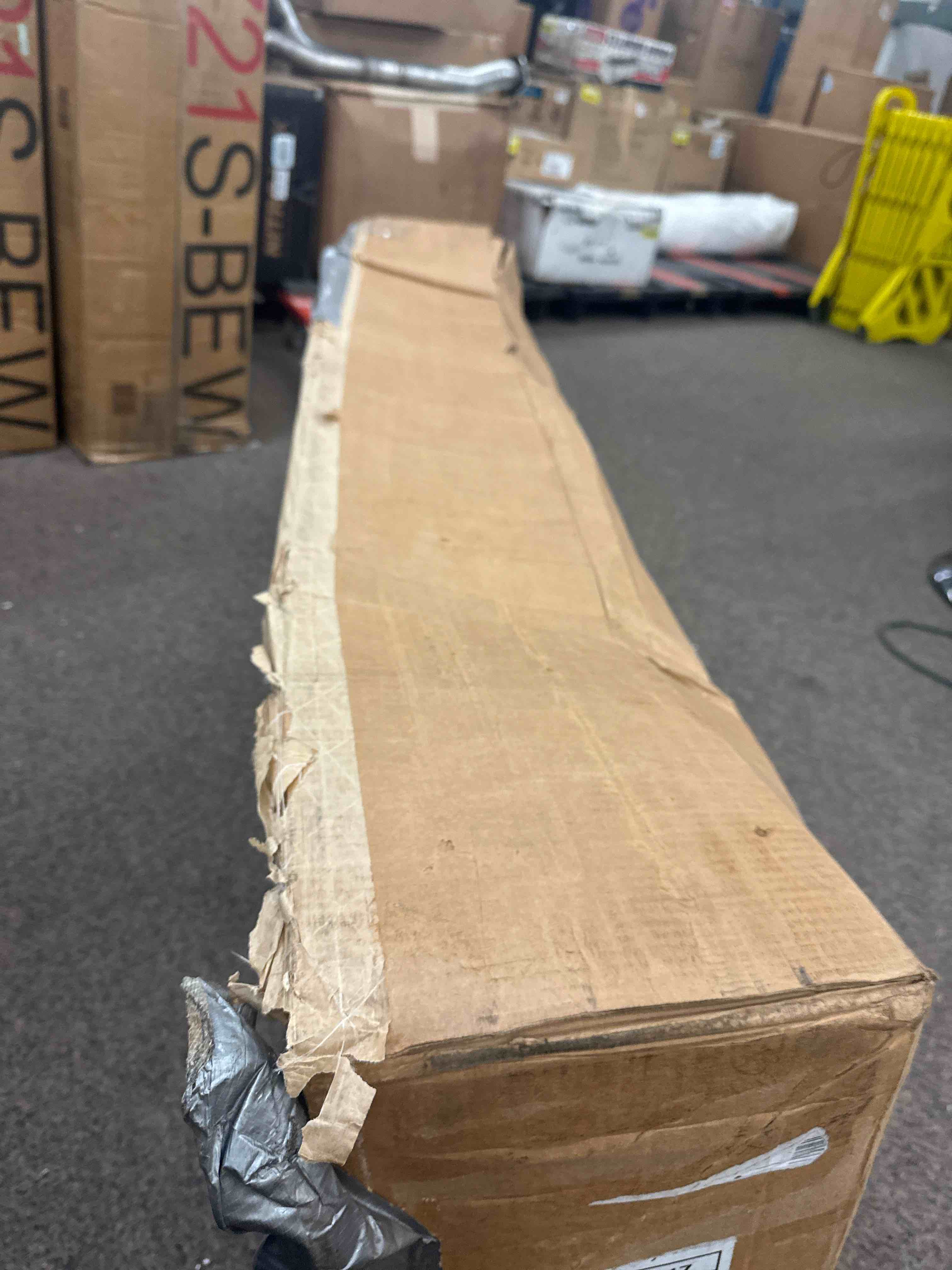 https://s3.amazonaws.com/lotting-images-prod/phillipi/YEL5873610_1732725438333.jpeg