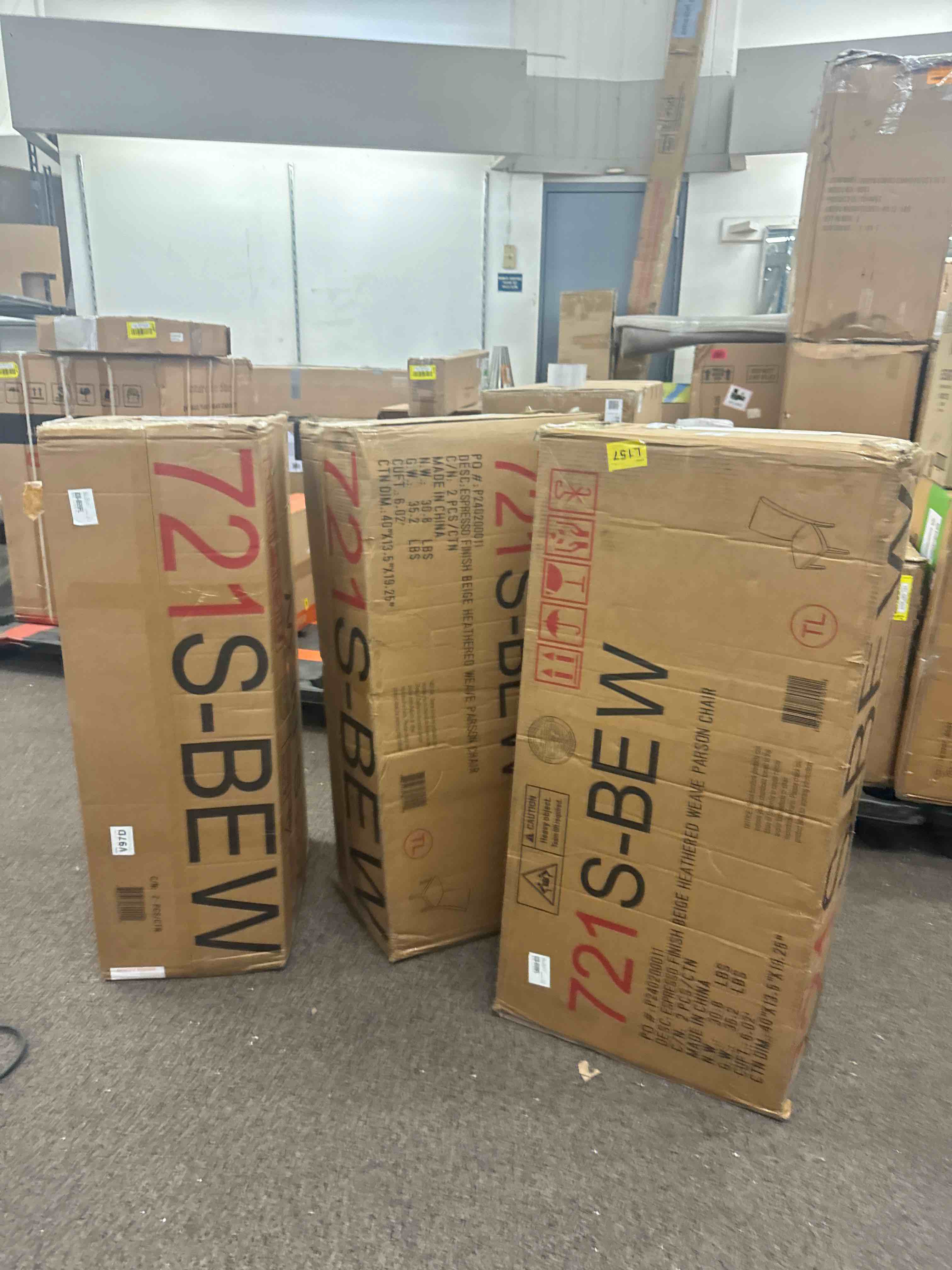 https://s3.amazonaws.com/lotting-images-prod/phillipi/YEL5873619_1732727418960.jpeg