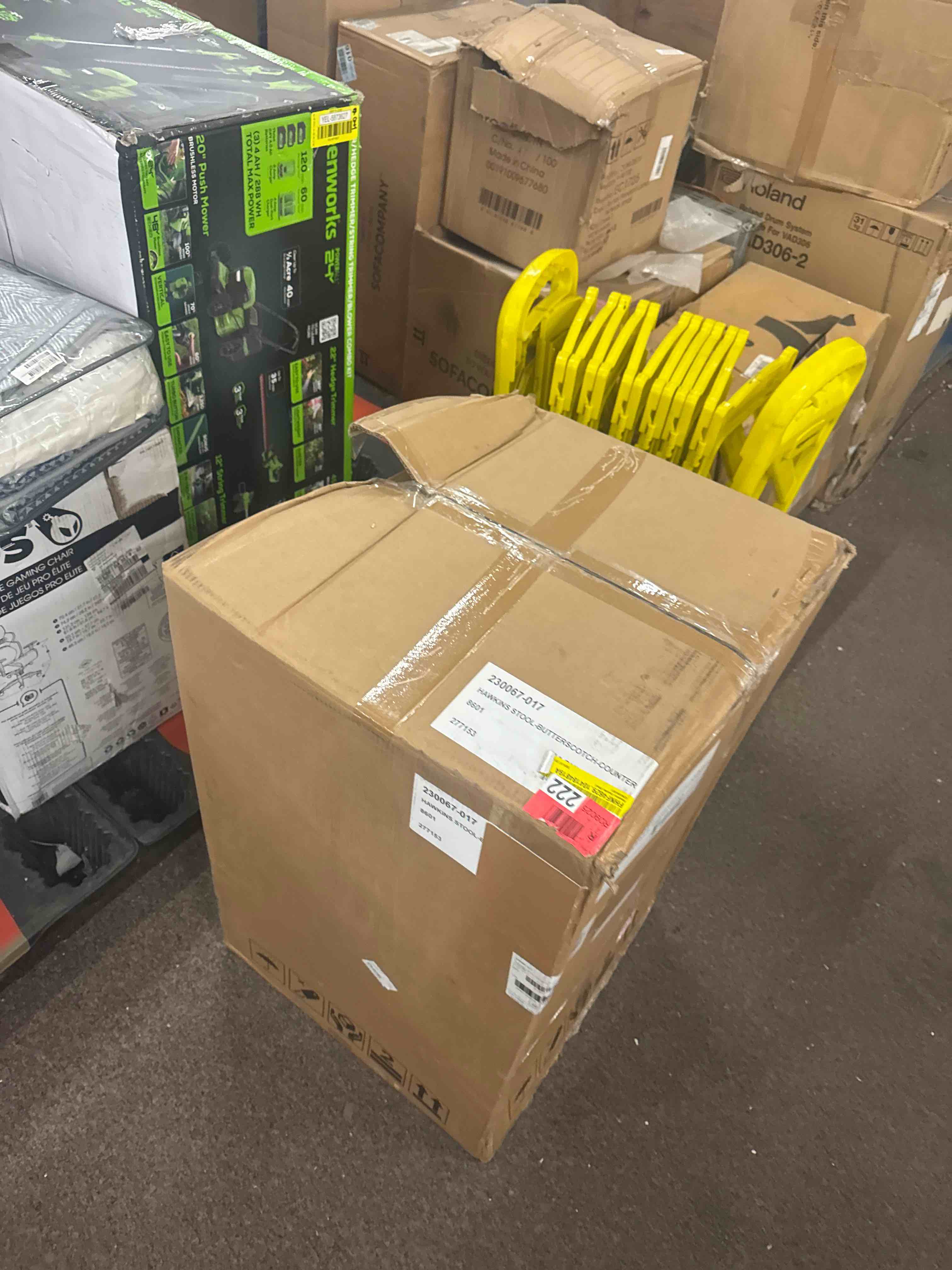 https://s3.amazonaws.com/lotting-images-prod/phillipi/YEL5873641_1737057148762.jpeg