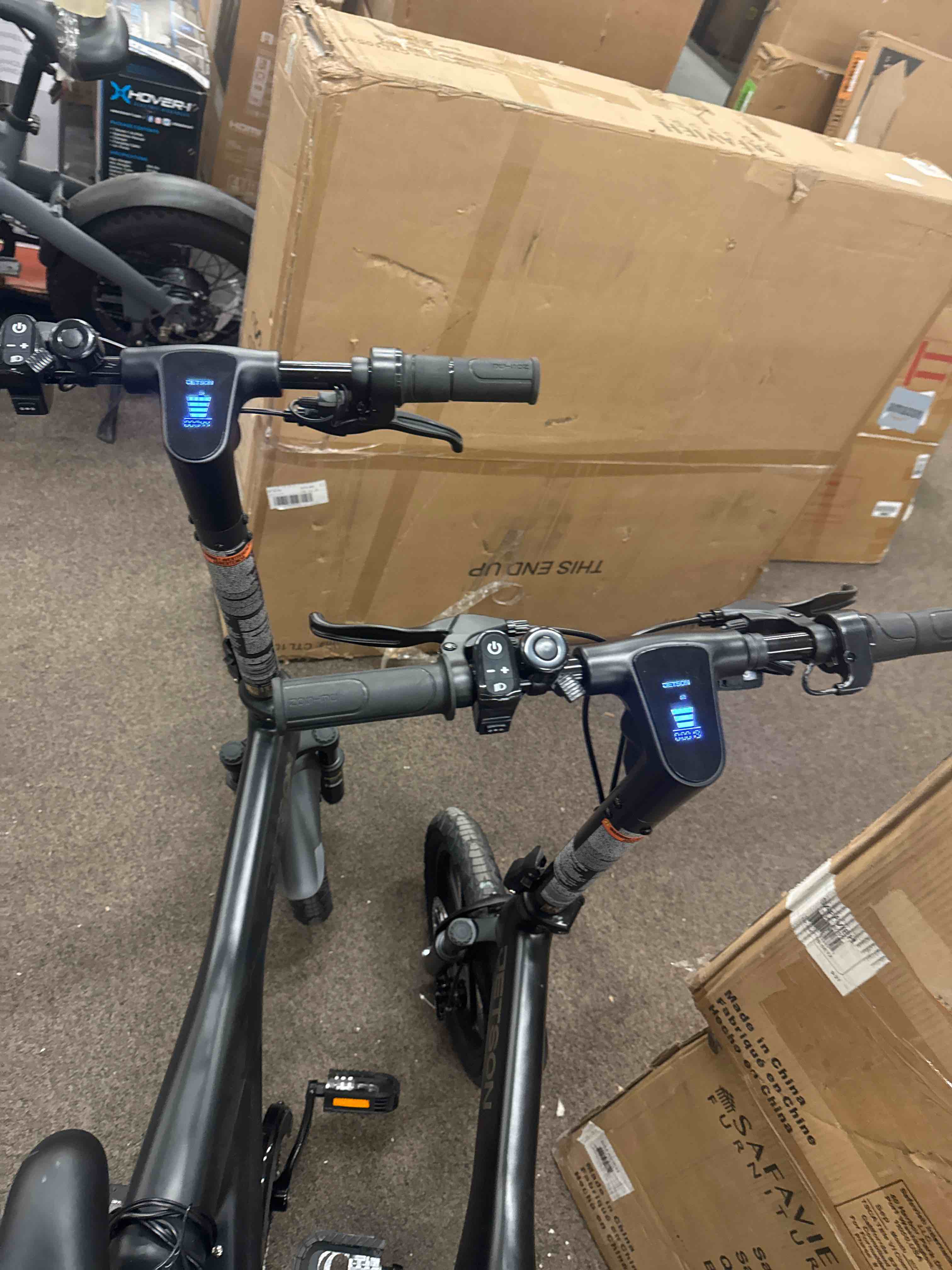 https://s3.amazonaws.com/lotting-images-prod/phillipi/YEL5873659_1737046711621.jpeg
