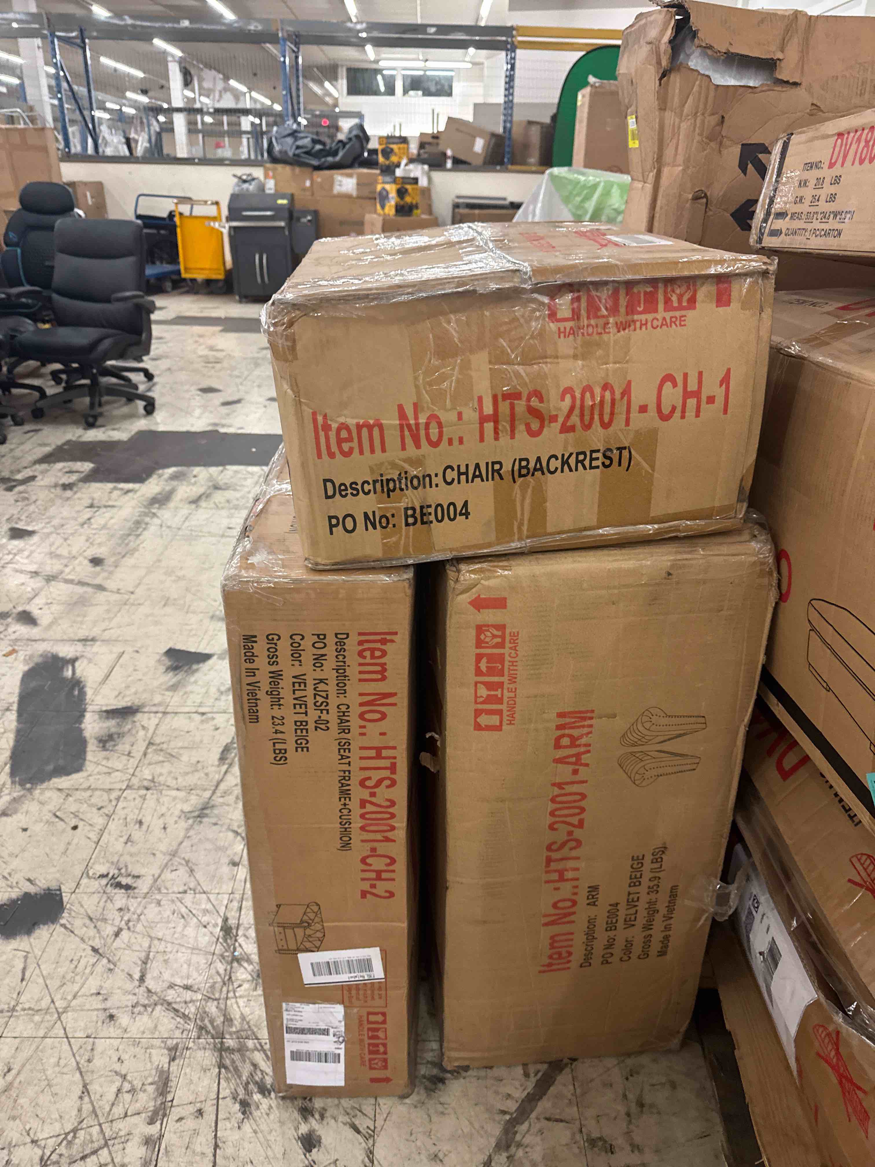 https://s3.amazonaws.com/lotting-images-prod/phillipi/YEL5873695_1733344586906.jpeg