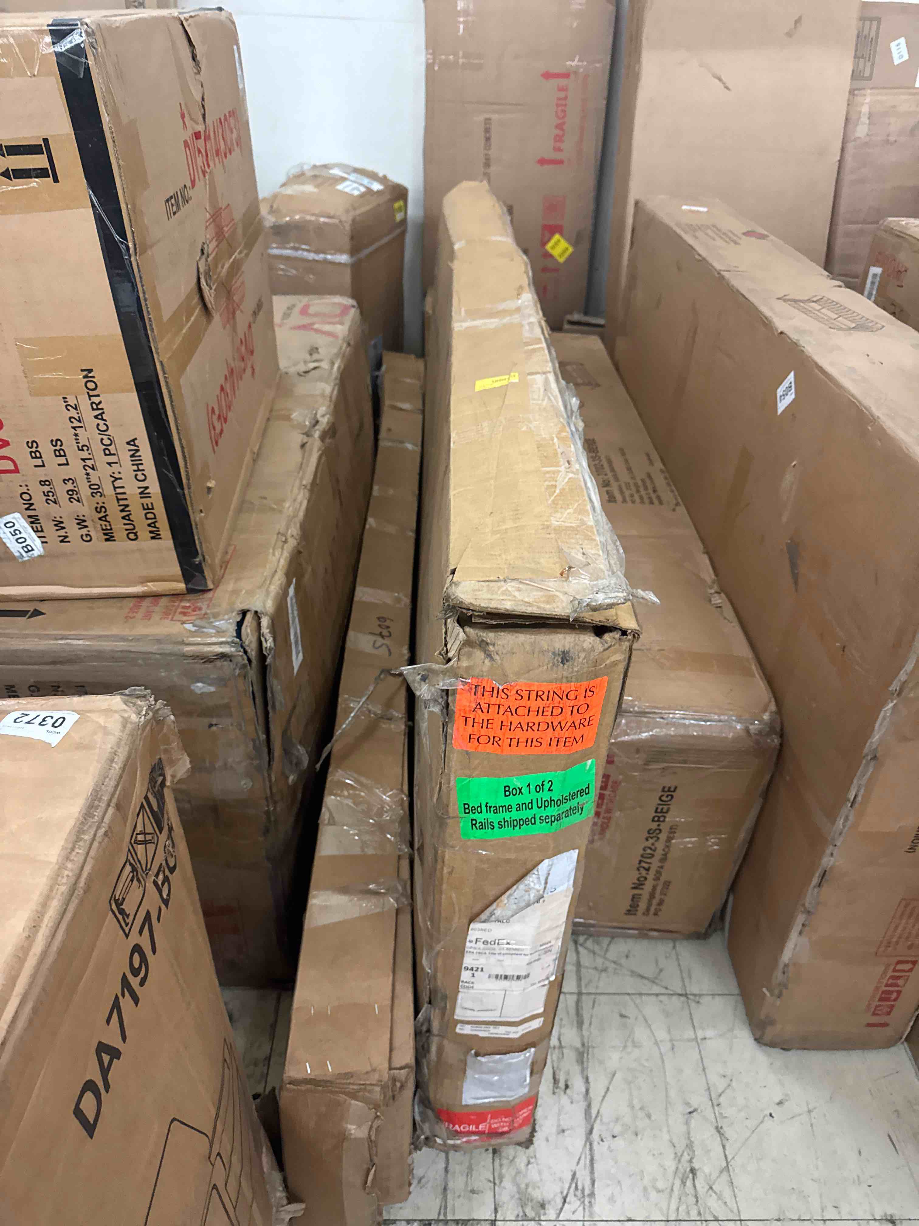 https://s3.amazonaws.com/lotting-images-prod/phillipi/YEL5873703_1733341103437.jpeg