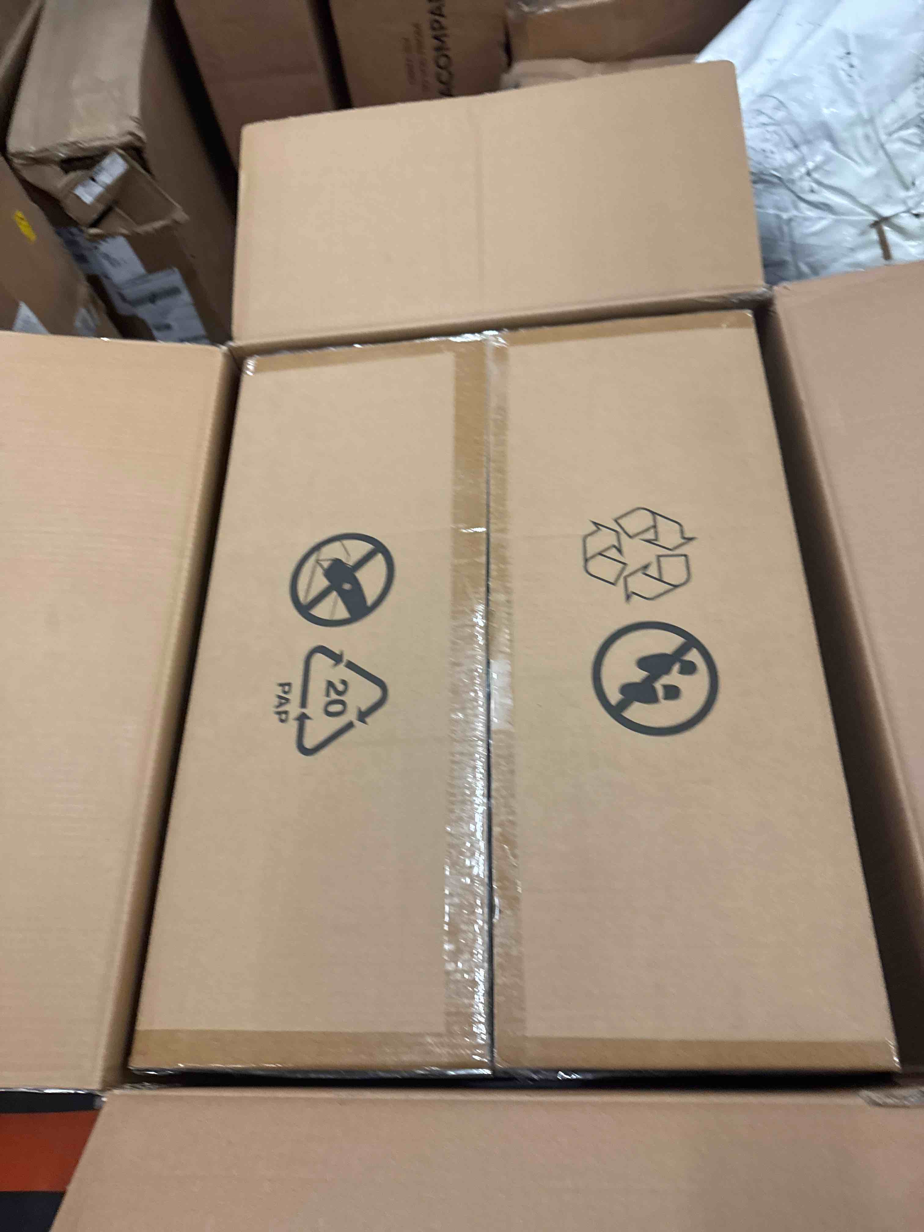 https://s3.amazonaws.com/lotting-images-prod/phillipi/YEL5873719_1733337092138.jpeg