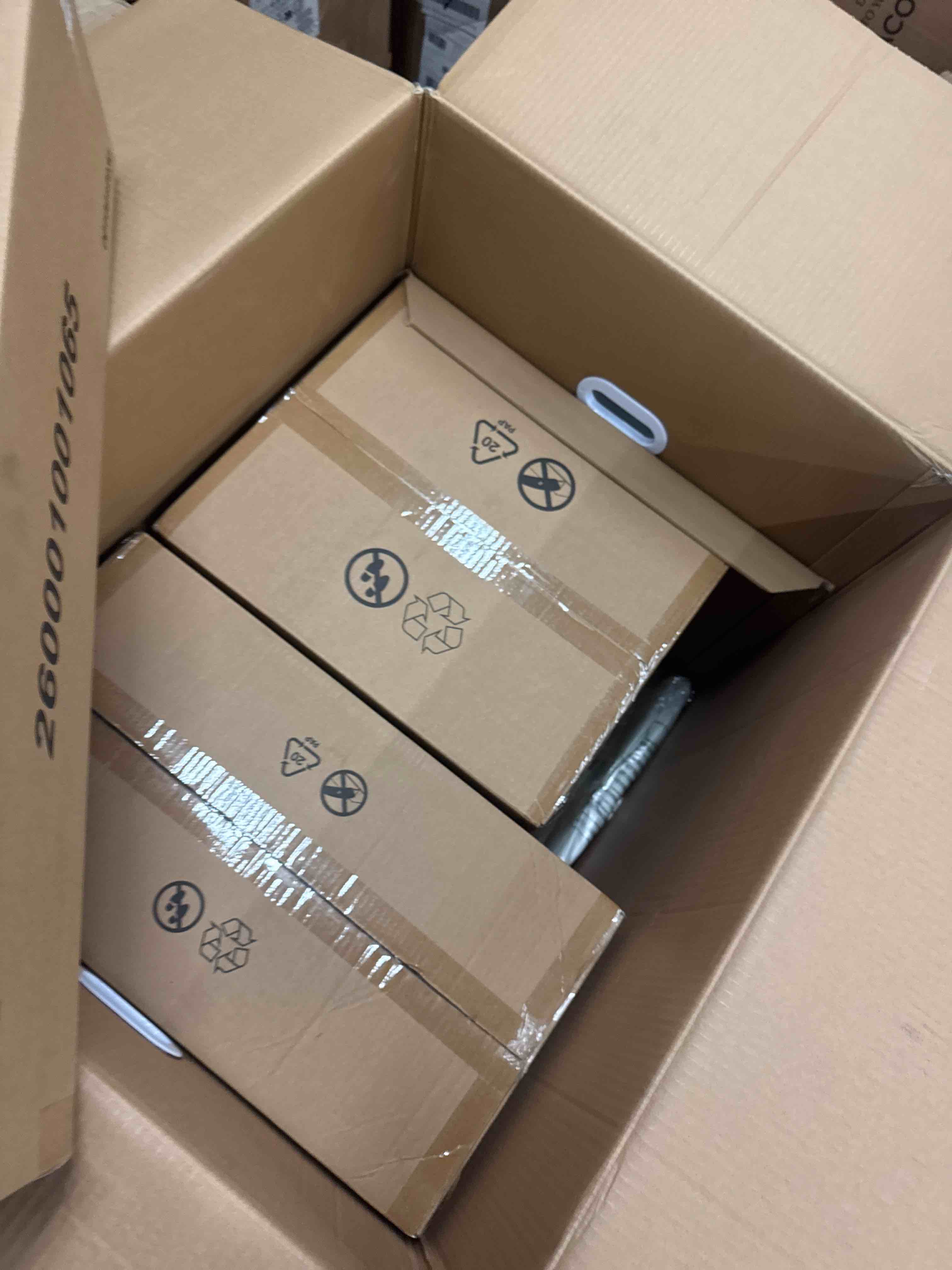 https://s3.amazonaws.com/lotting-images-prod/phillipi/YEL5873719_1733337096892.jpeg