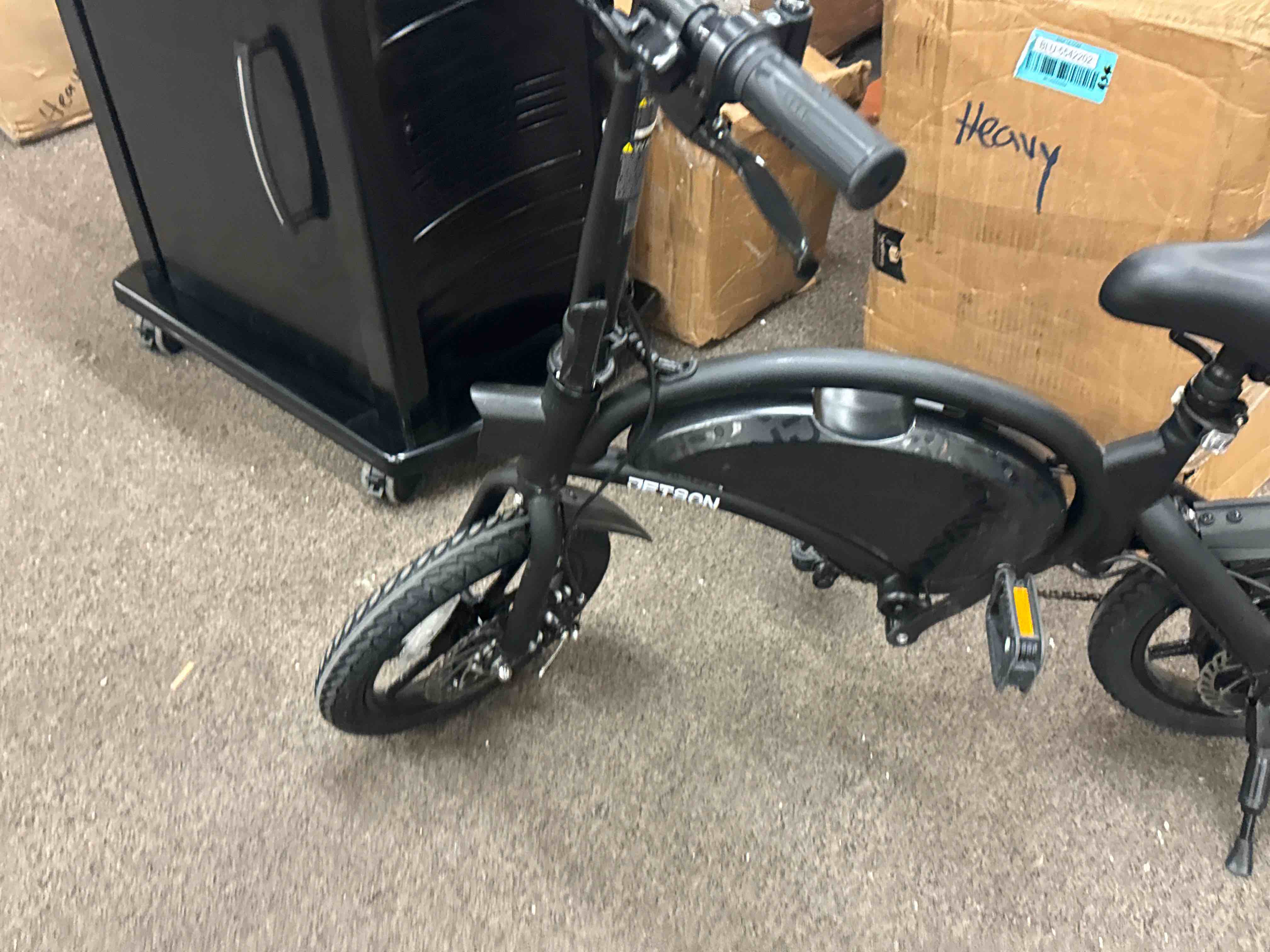 https://s3.amazonaws.com/lotting-images-prod/phillipi/YEL5873721_1733335571695.jpeg