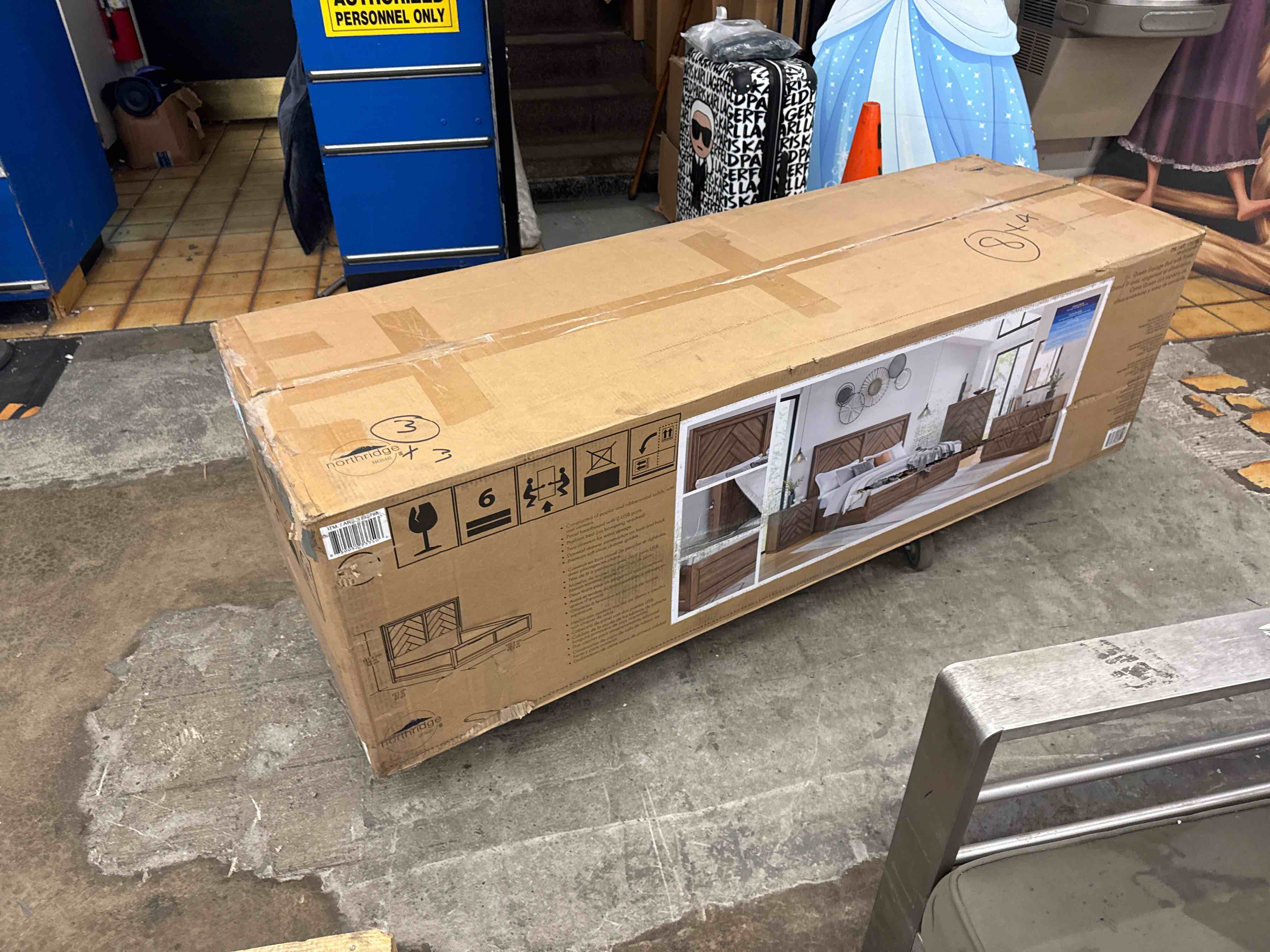 https://s3.amazonaws.com/lotting-images-prod/phillipi/YEL5873723_1733330017419.jpeg
