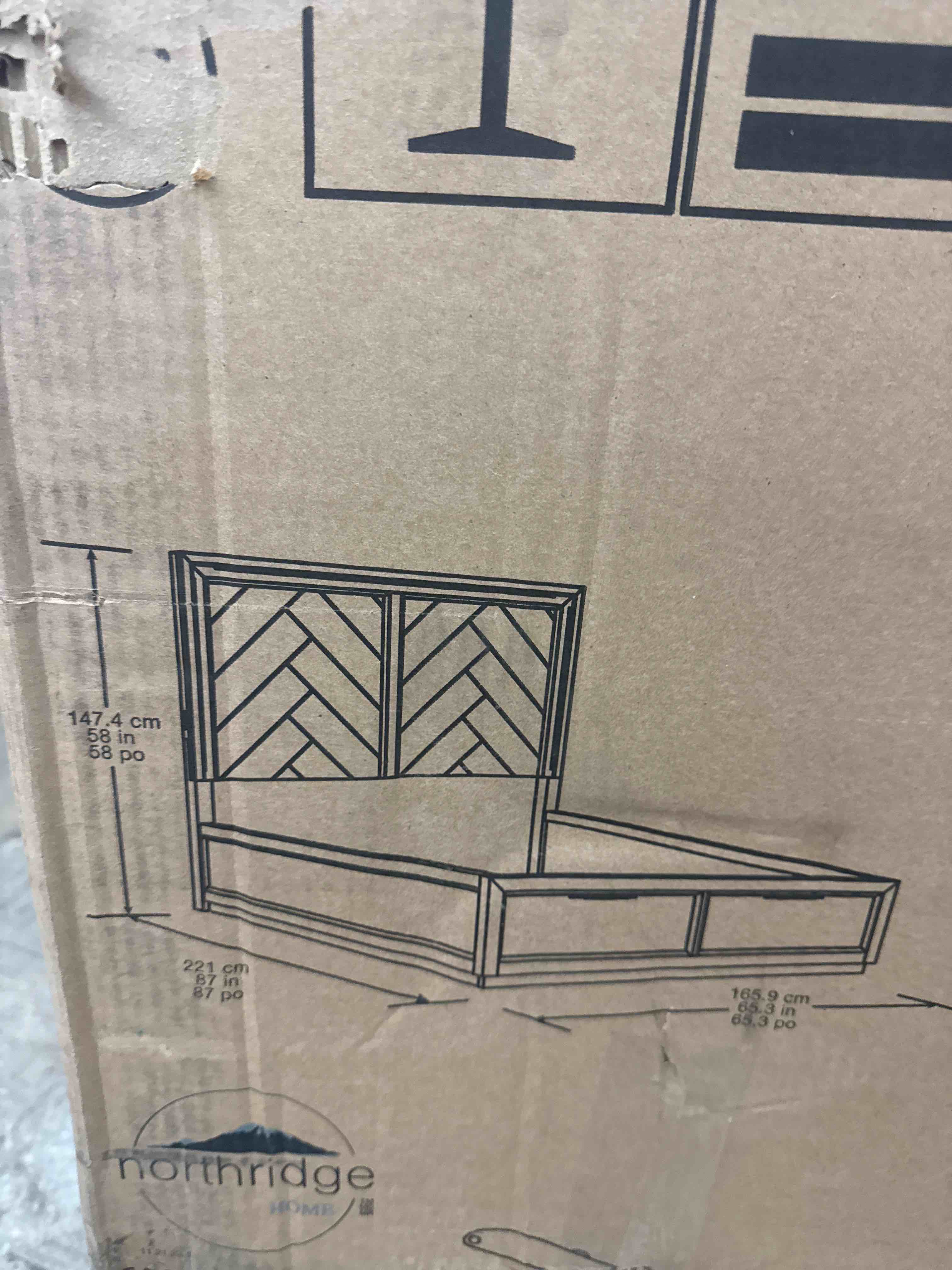 https://s3.amazonaws.com/lotting-images-prod/phillipi/YEL5873723_1733331127167.jpeg