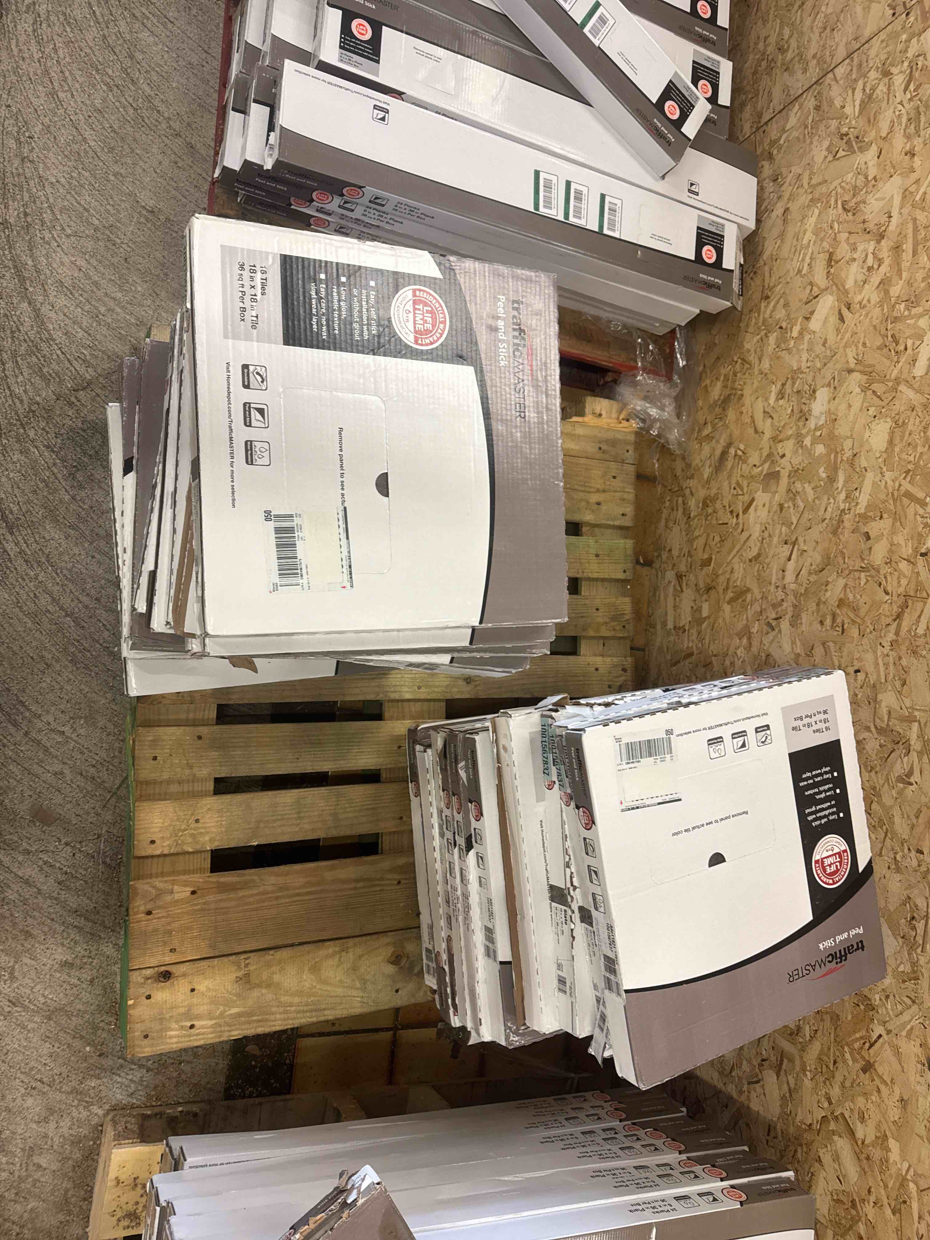 https://s3.amazonaws.com/lotting-images-prod/phillipi/YEL5873848_1736266092476.jpeg