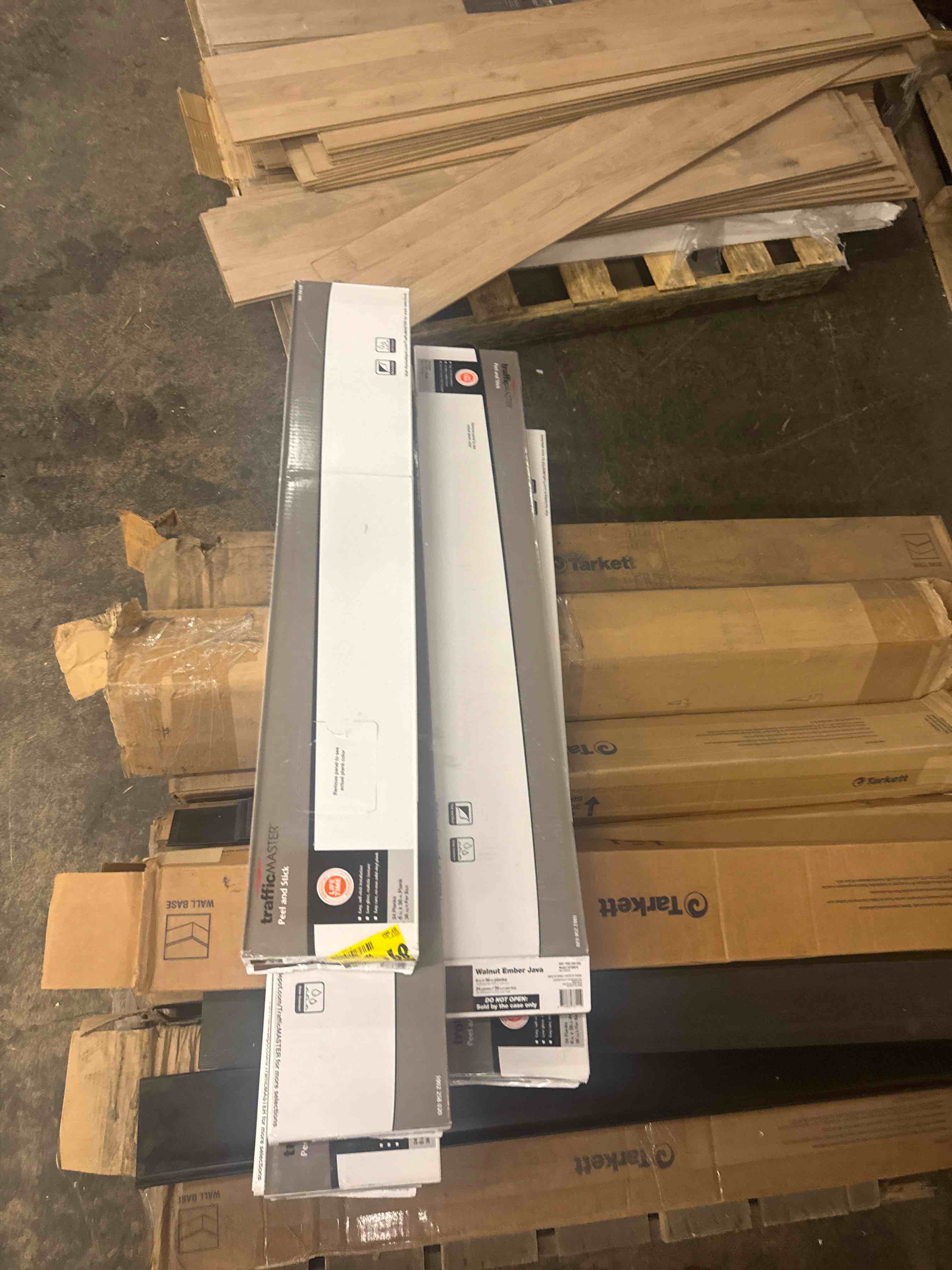 https://s3.amazonaws.com/lotting-images-prod/phillipi/YEL5873882_1736359638725.jpeg