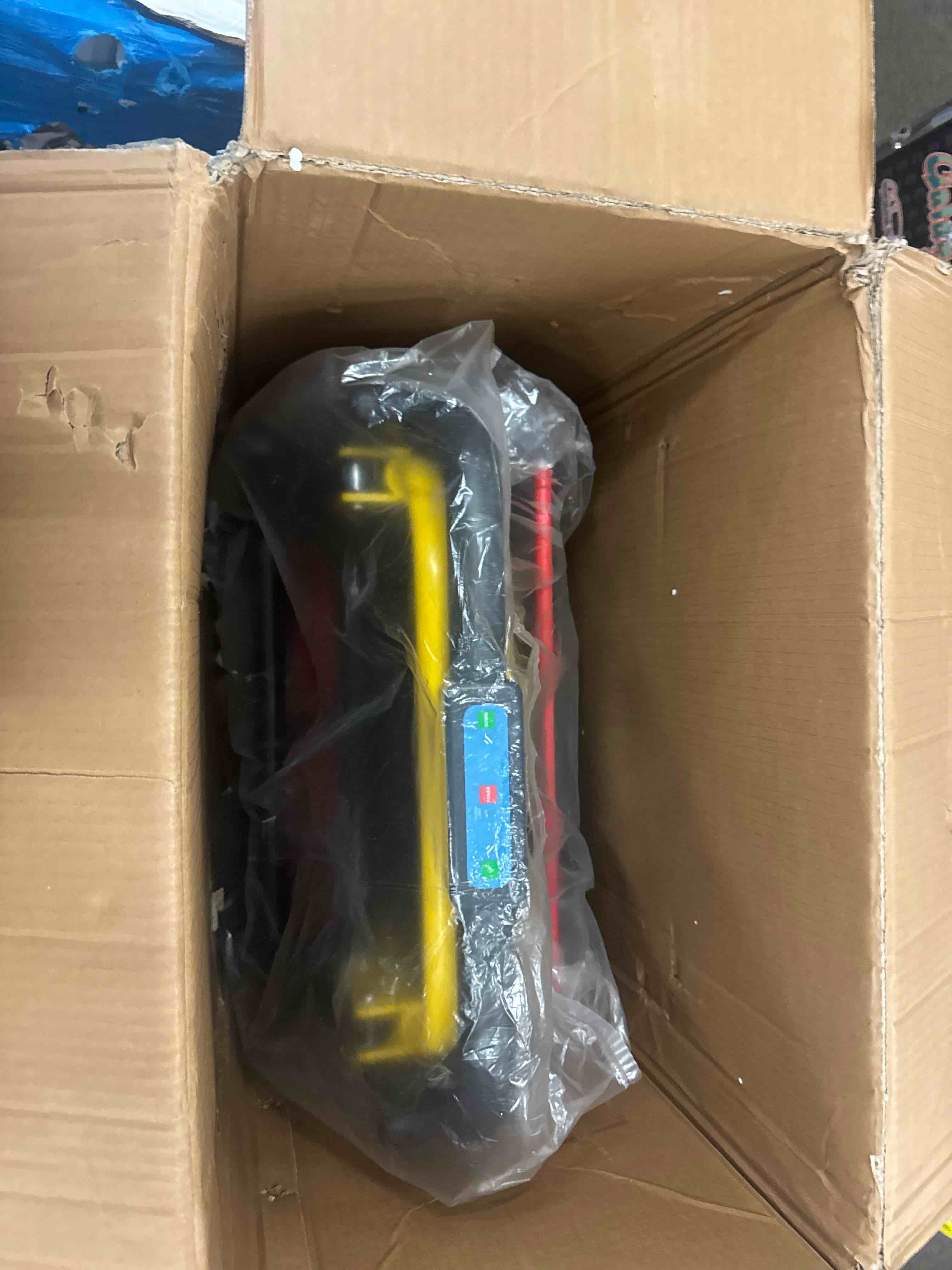 https://s3.amazonaws.com/lotting-images-prod/phillipi/YEL5873918_1737653030795.jpeg