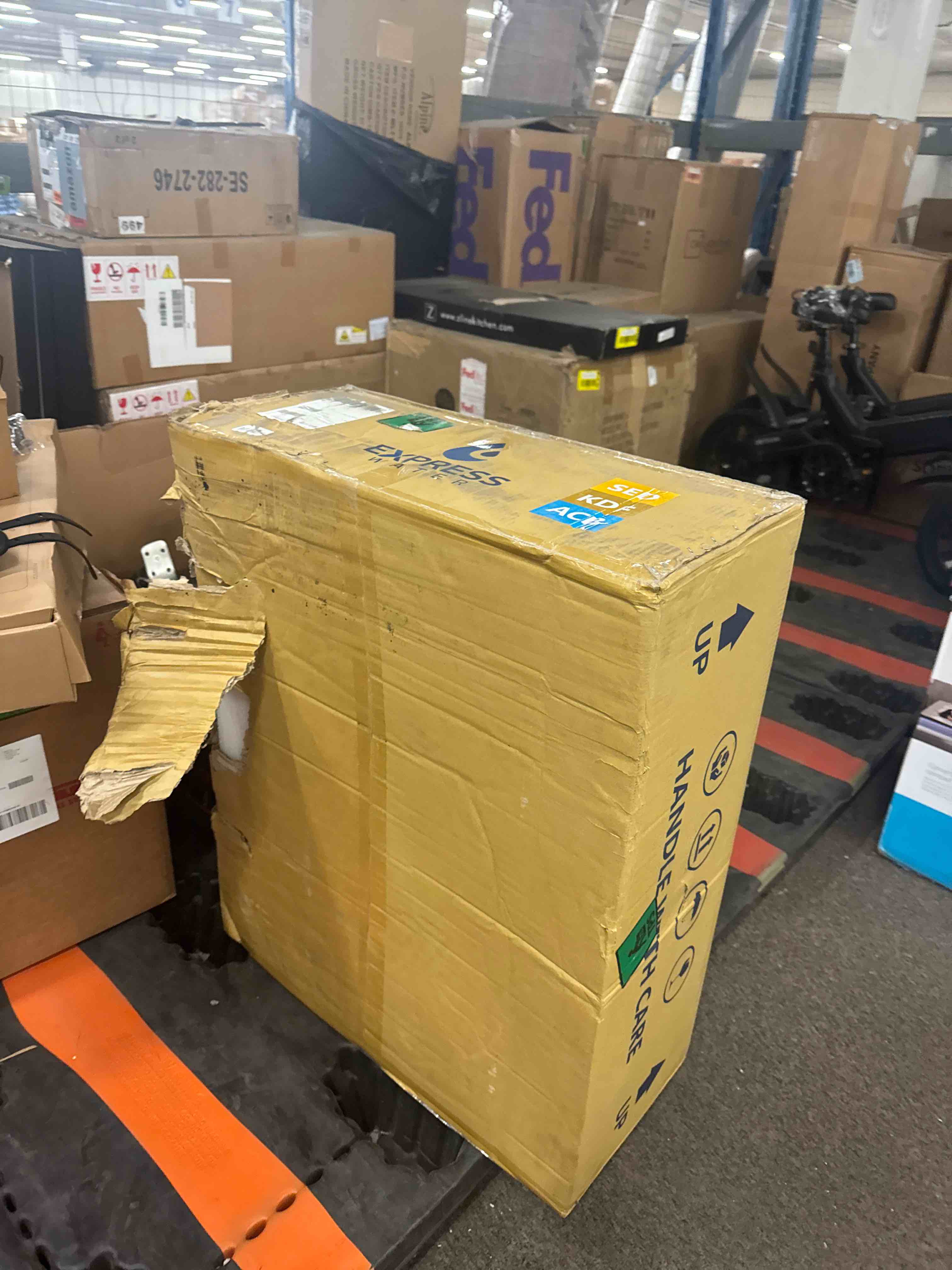 https://s3.amazonaws.com/lotting-images-prod/phillipi/YEL5873950_1739388463939.jpeg