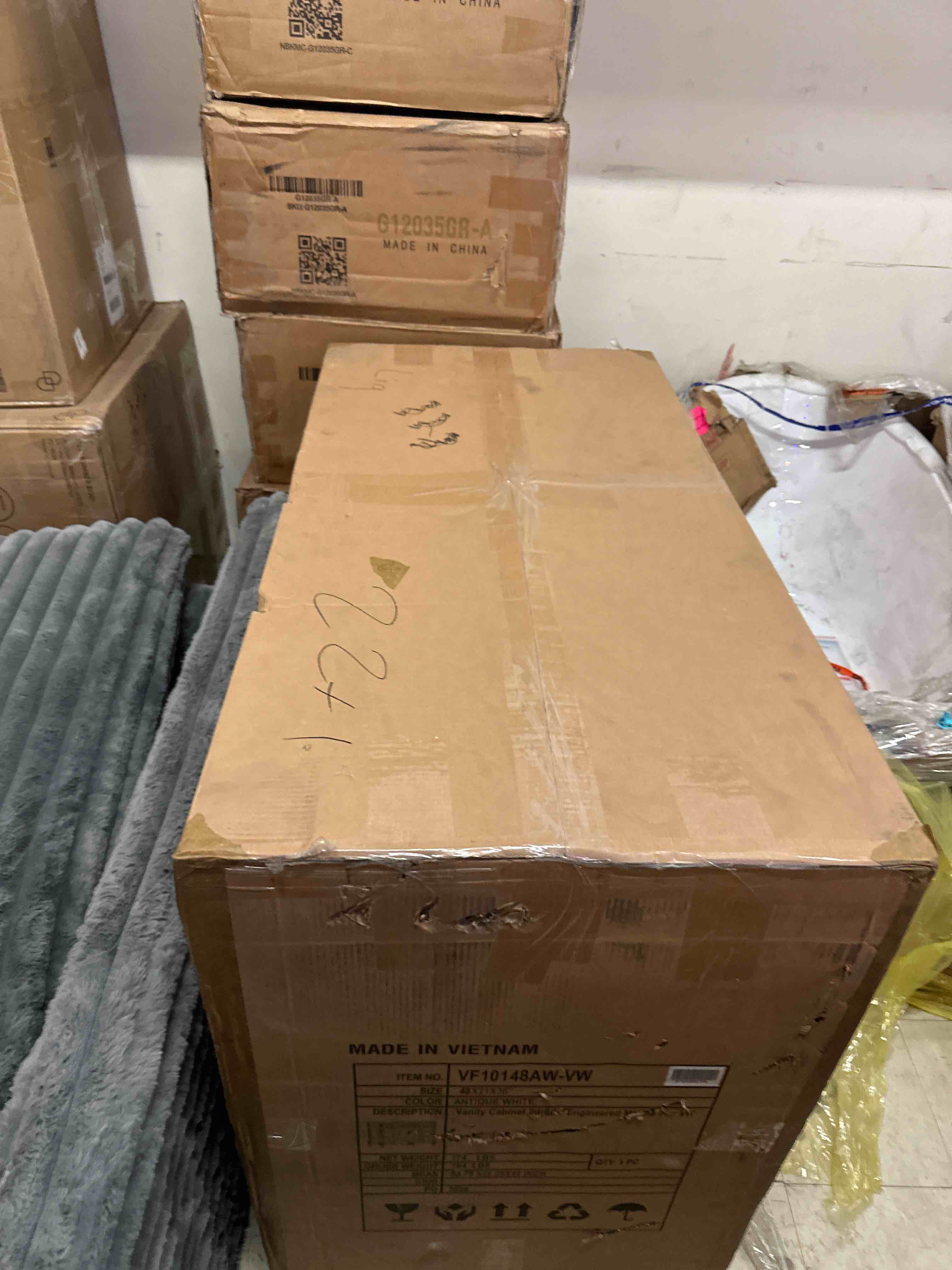 https://s3.amazonaws.com/lotting-images-prod/phillipi/YEL5874070_1741287454347.jpeg