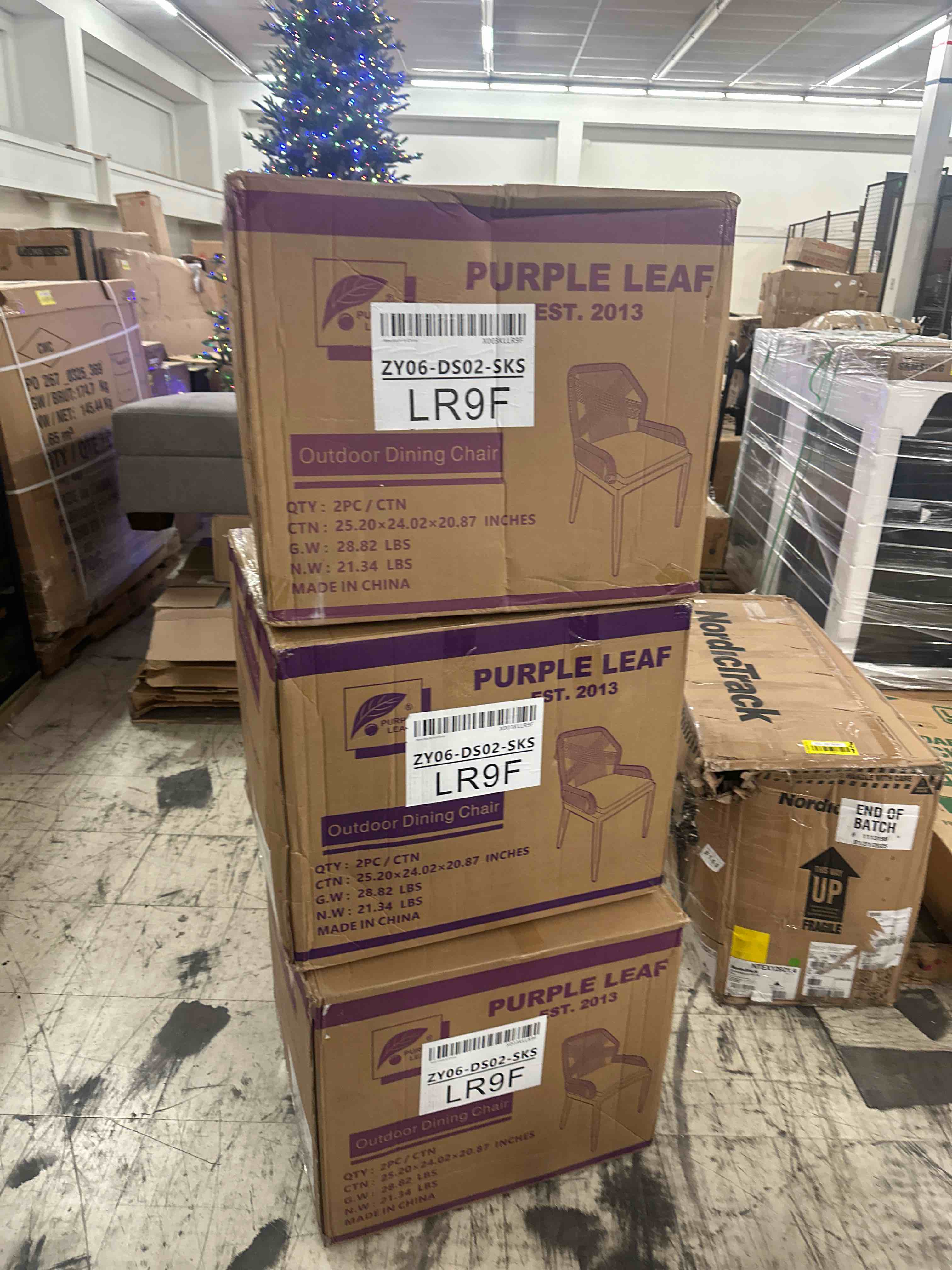 https://s3.amazonaws.com/lotting-images-prod/phillipi/YEL5874080_1741291087645.jpeg