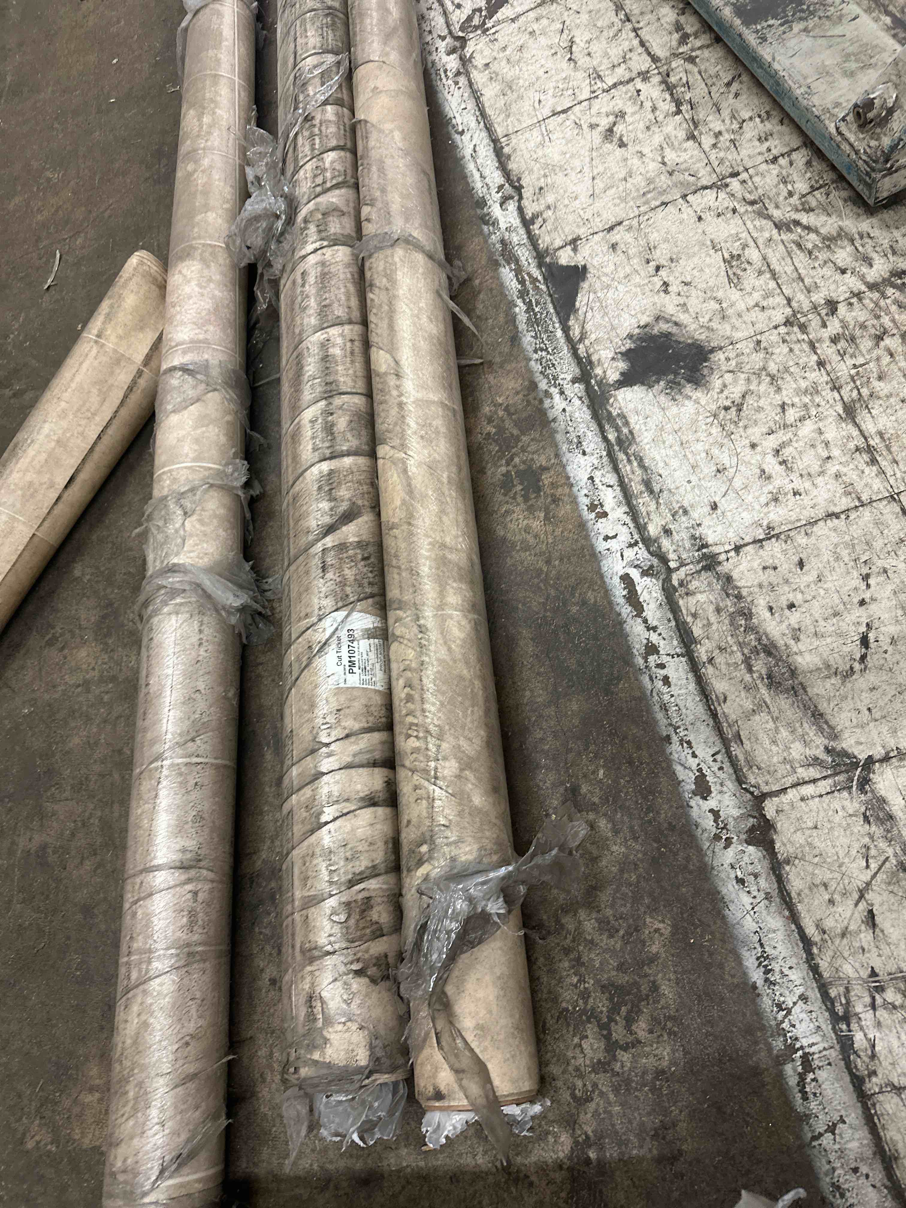 https://s3.amazonaws.com/lotting-images-prod/phillipi/YEL5874215_1743010711728.jpeg