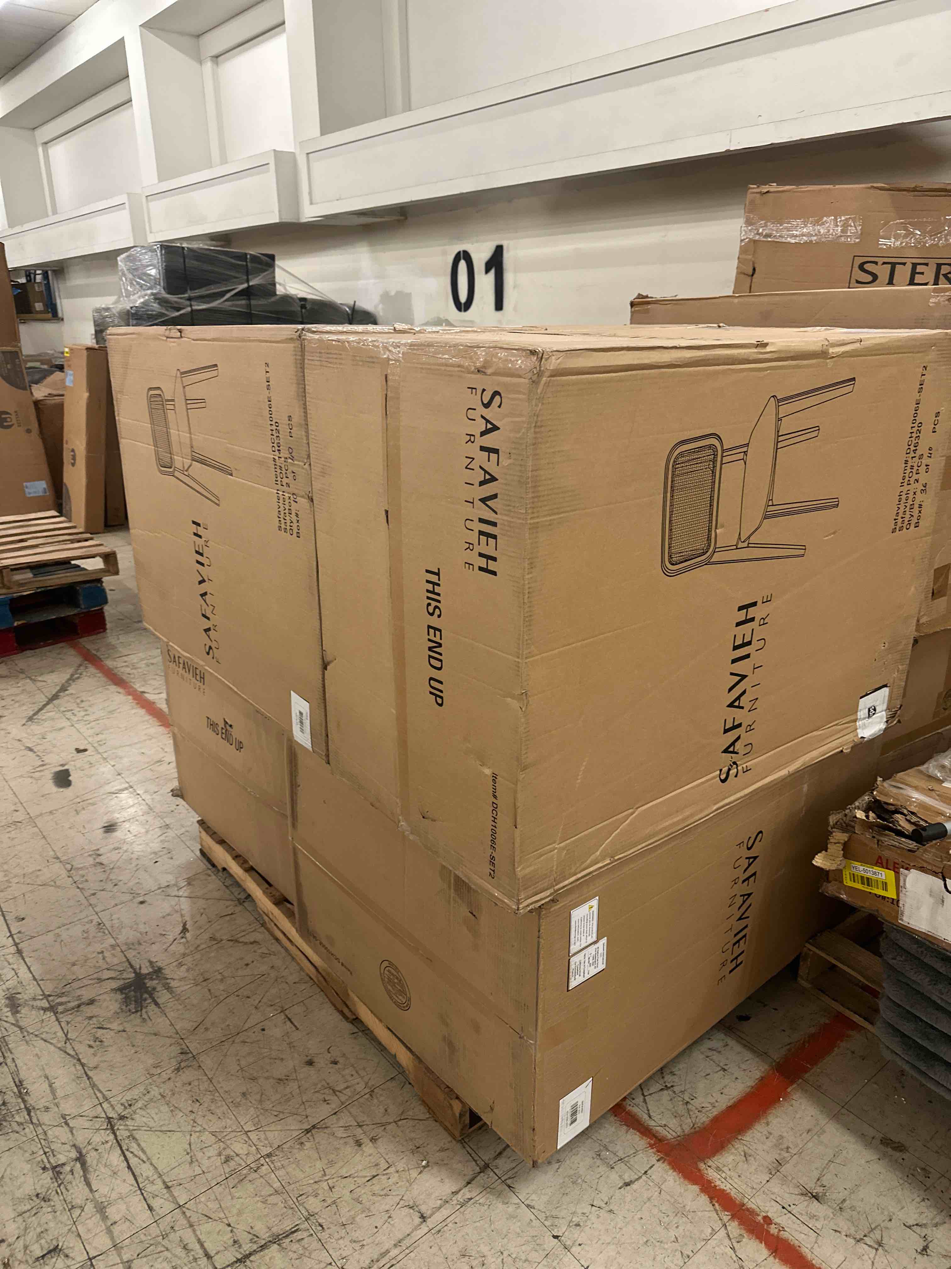 https://s3.amazonaws.com/lotting-images-prod/phillipi/YEL5874250_1743105334320.jpeg