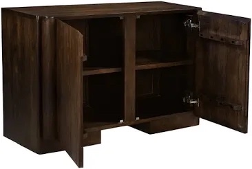 https://s3.amazonaws.com/lotting-images-prod/phillipi/YEL5874313_1743521115306.jpeg