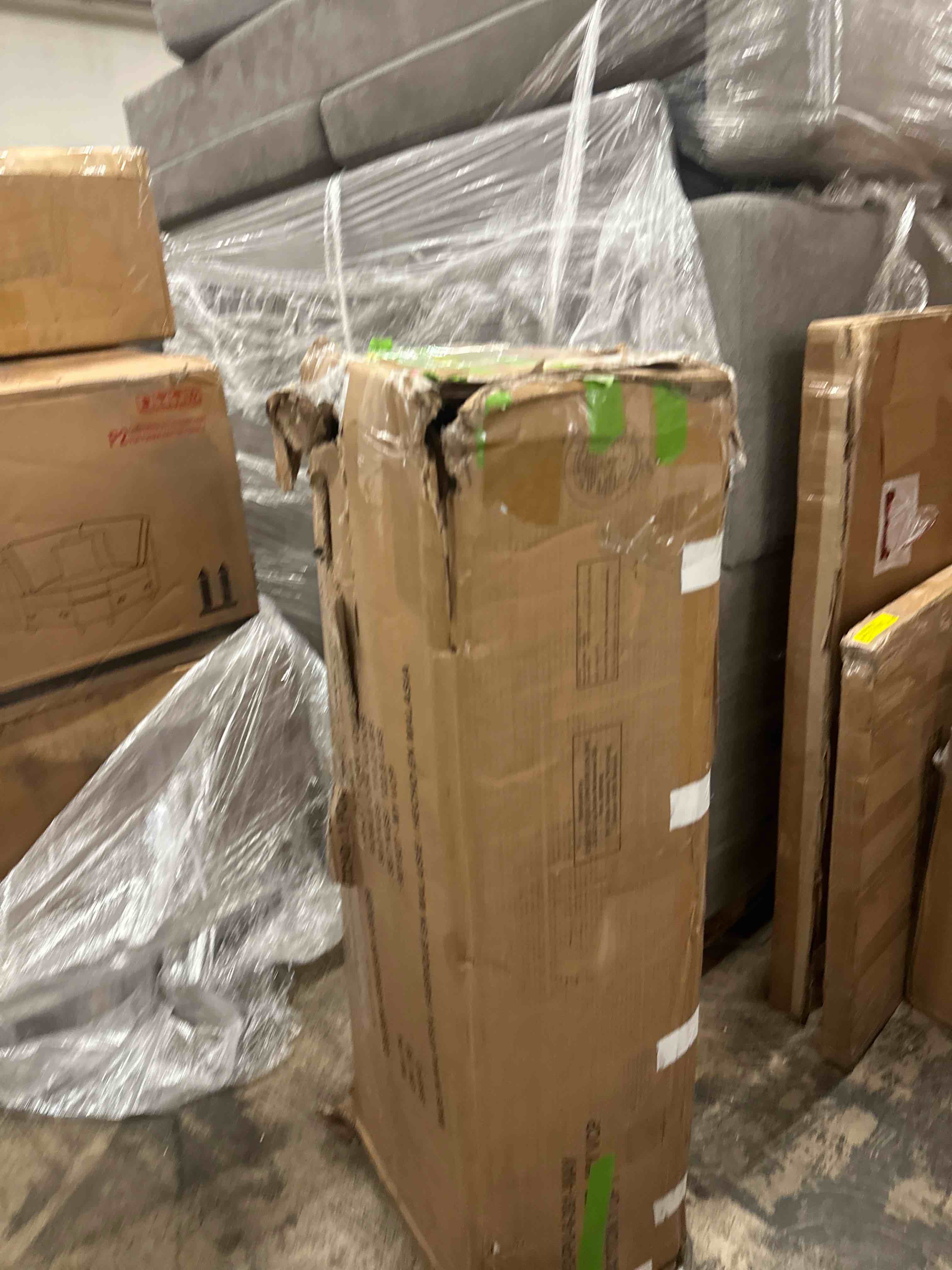 https://s3.amazonaws.com/lotting-images-prod/phillipi/YEL5874359_1743531920565.jpeg