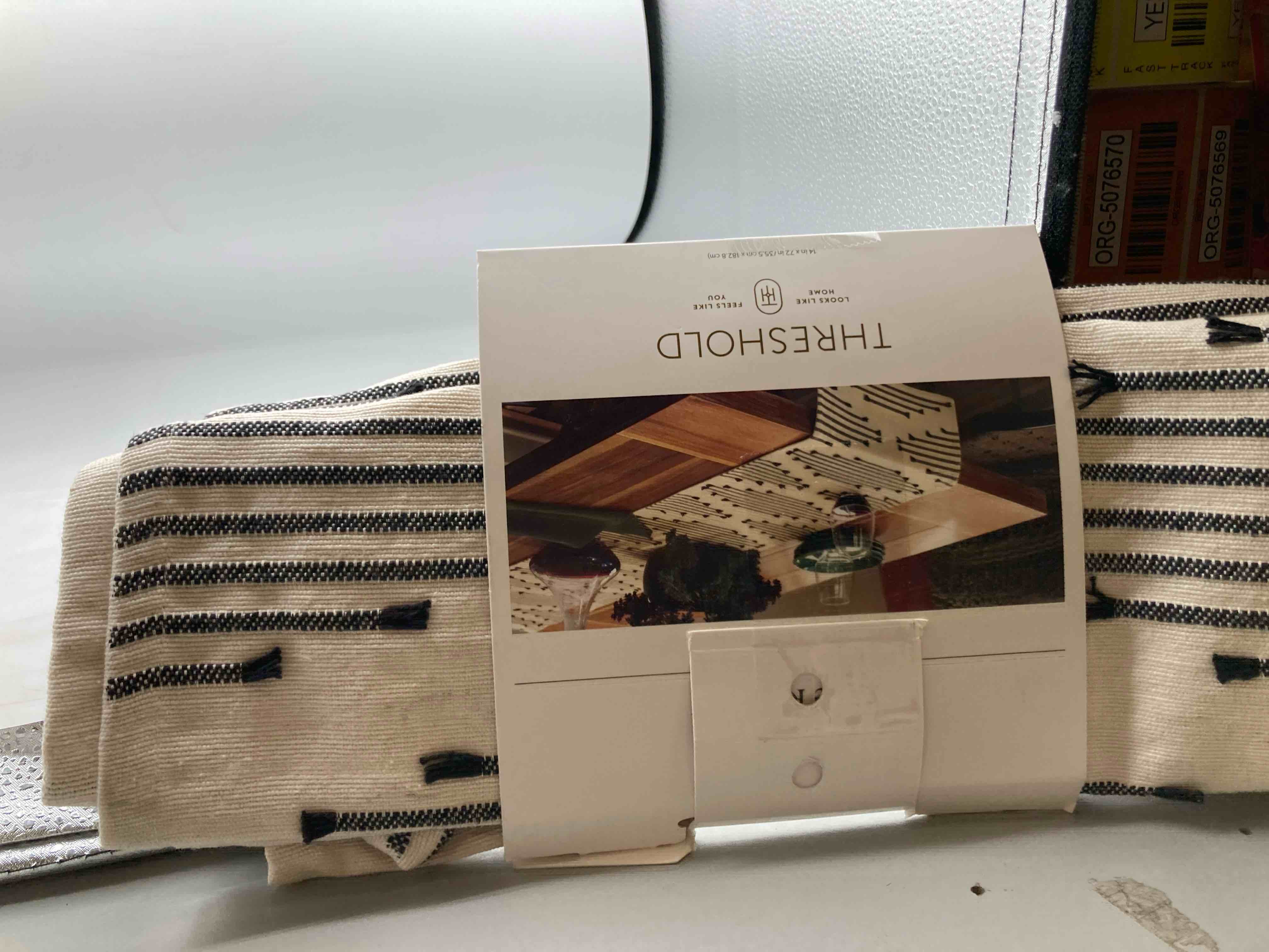 https://s3.amazonaws.com/lotting-images-prod/phillipi/YEL5912137_1714664919966.jpeg