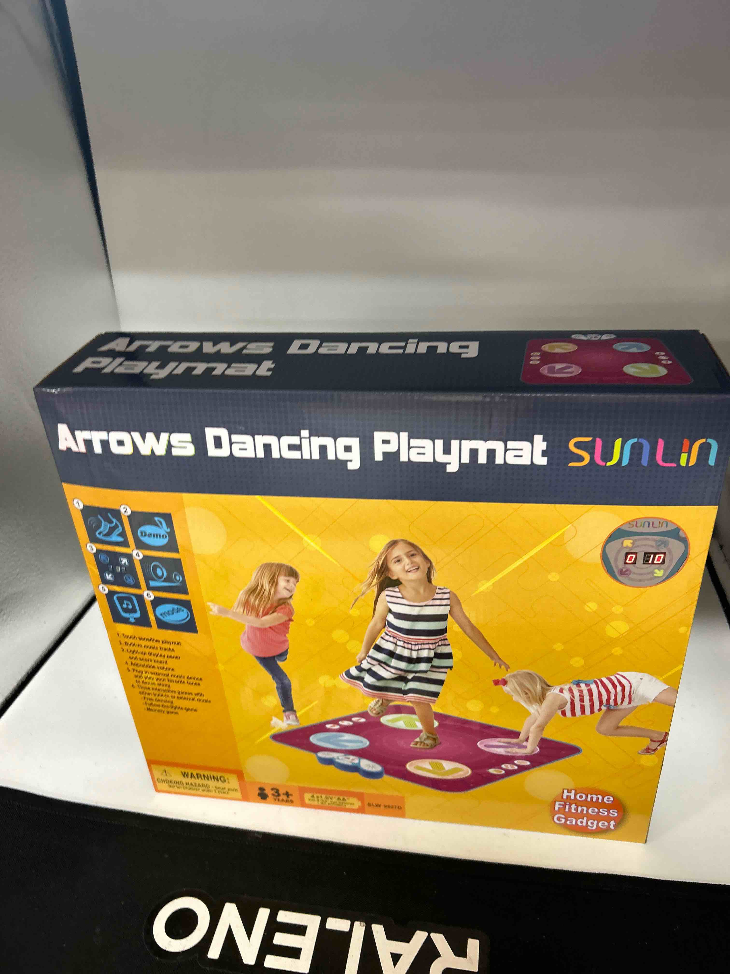 https://s3.amazonaws.com/lotting-images-prod/phillipi/YEL5914742_1719246977650.jpeg