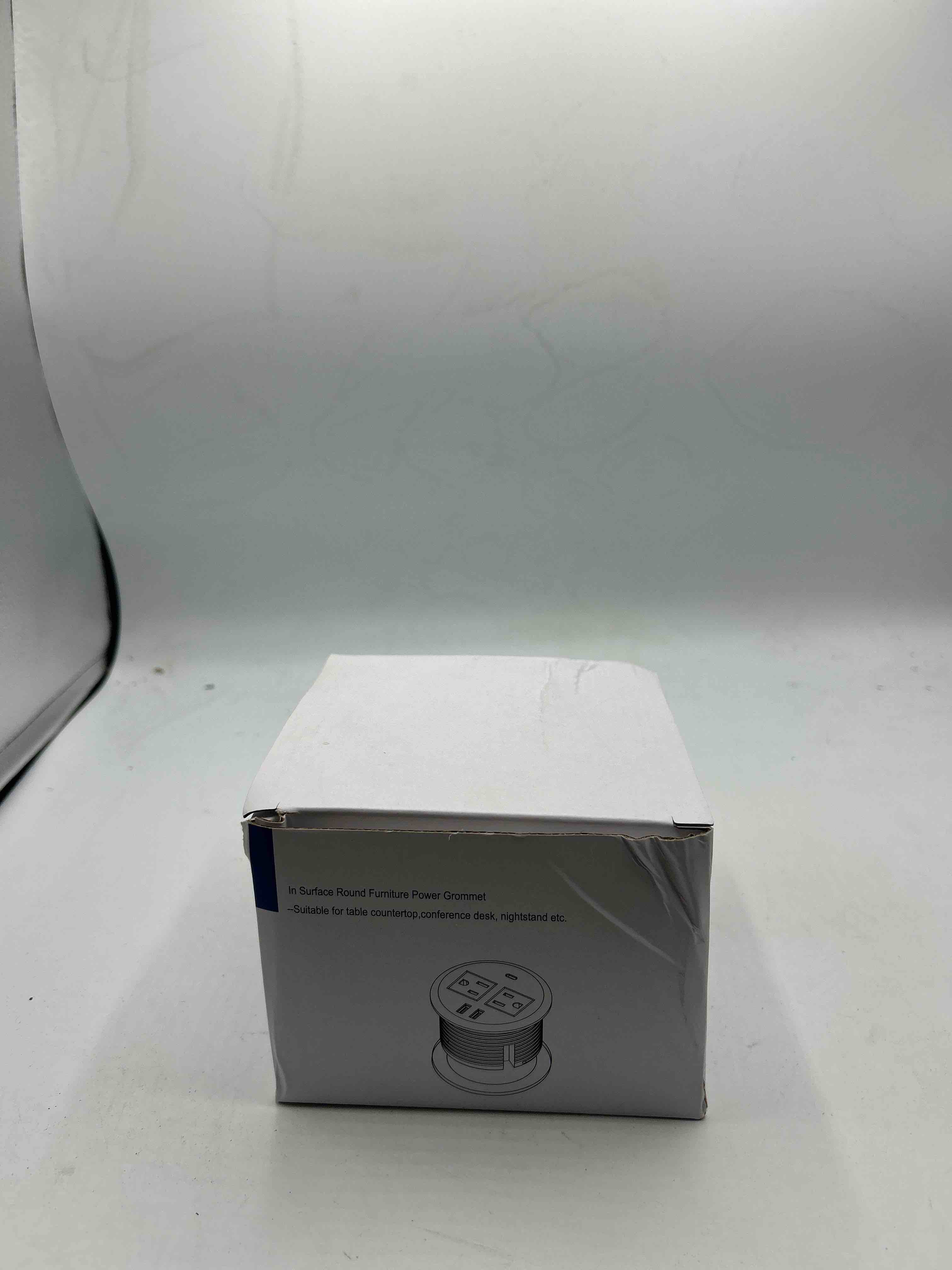 https://s3.amazonaws.com/lotting-images-prod/phillipi/YEL5915196_1713454290542.jpeg