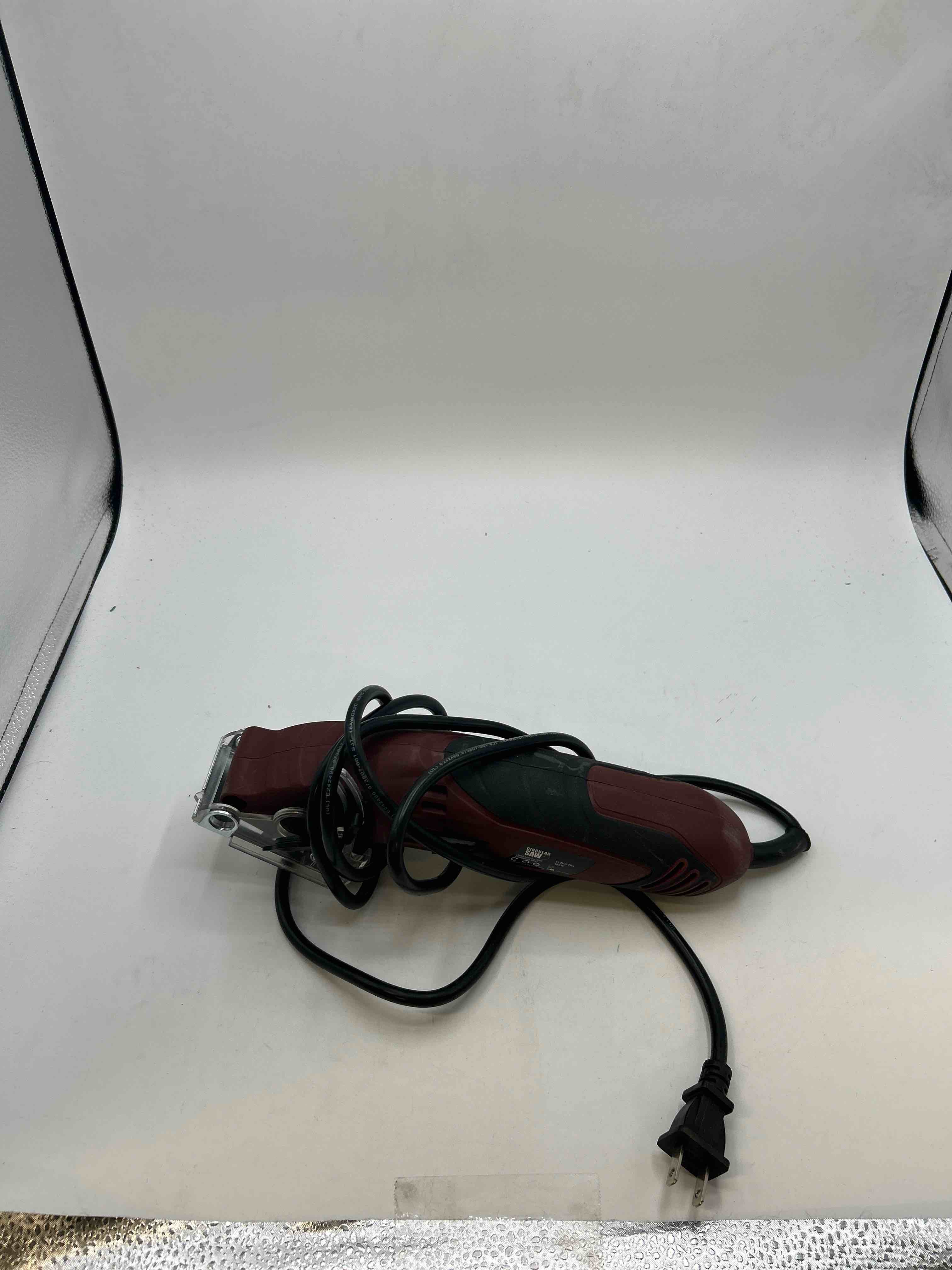 https://s3.amazonaws.com/lotting-images-prod/phillipi/YEL5916210_1714407568310.jpeg