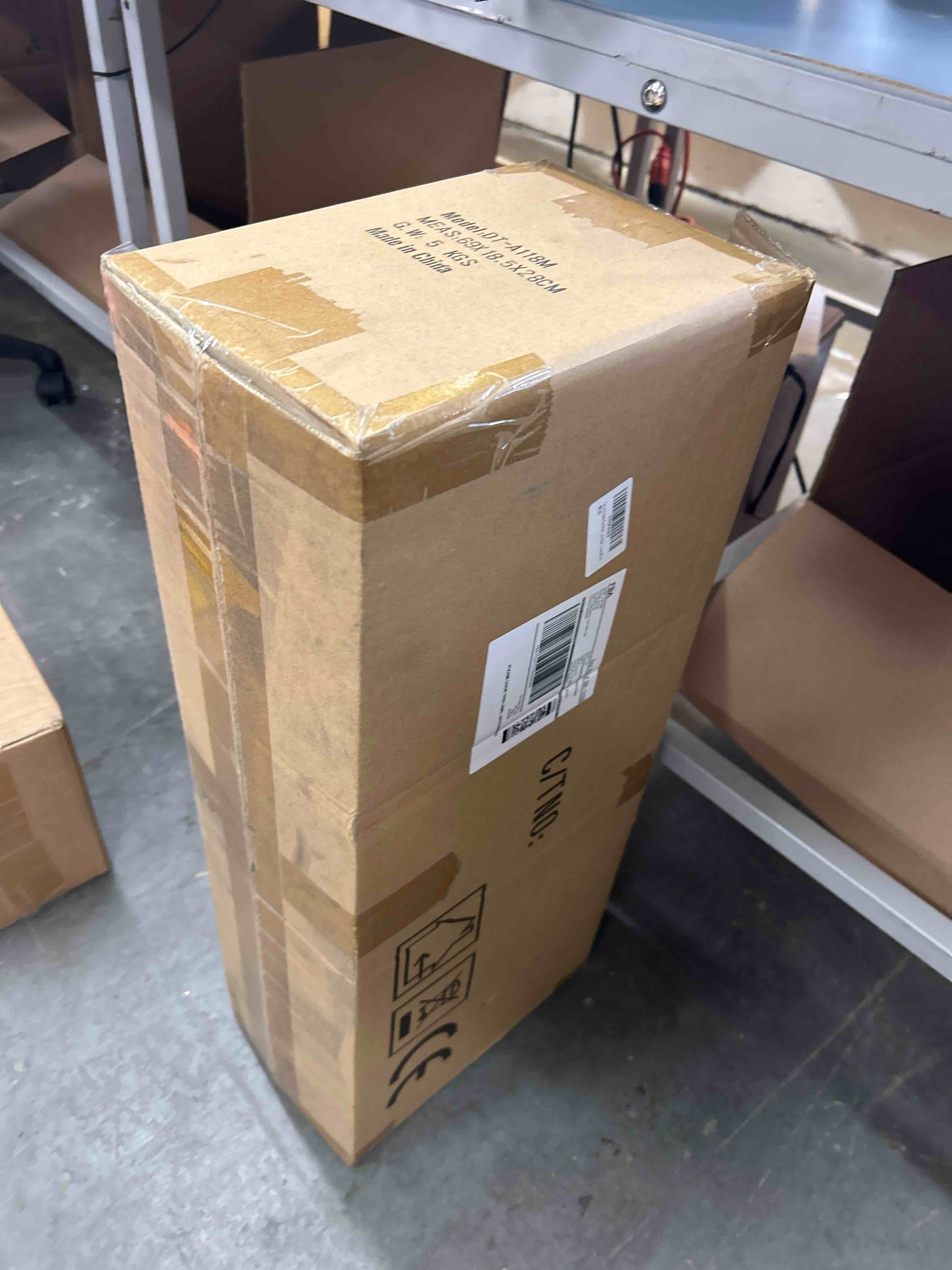 https://s3.amazonaws.com/lotting-images-prod/phillipi/YEL5916227_1714406634010.jpeg