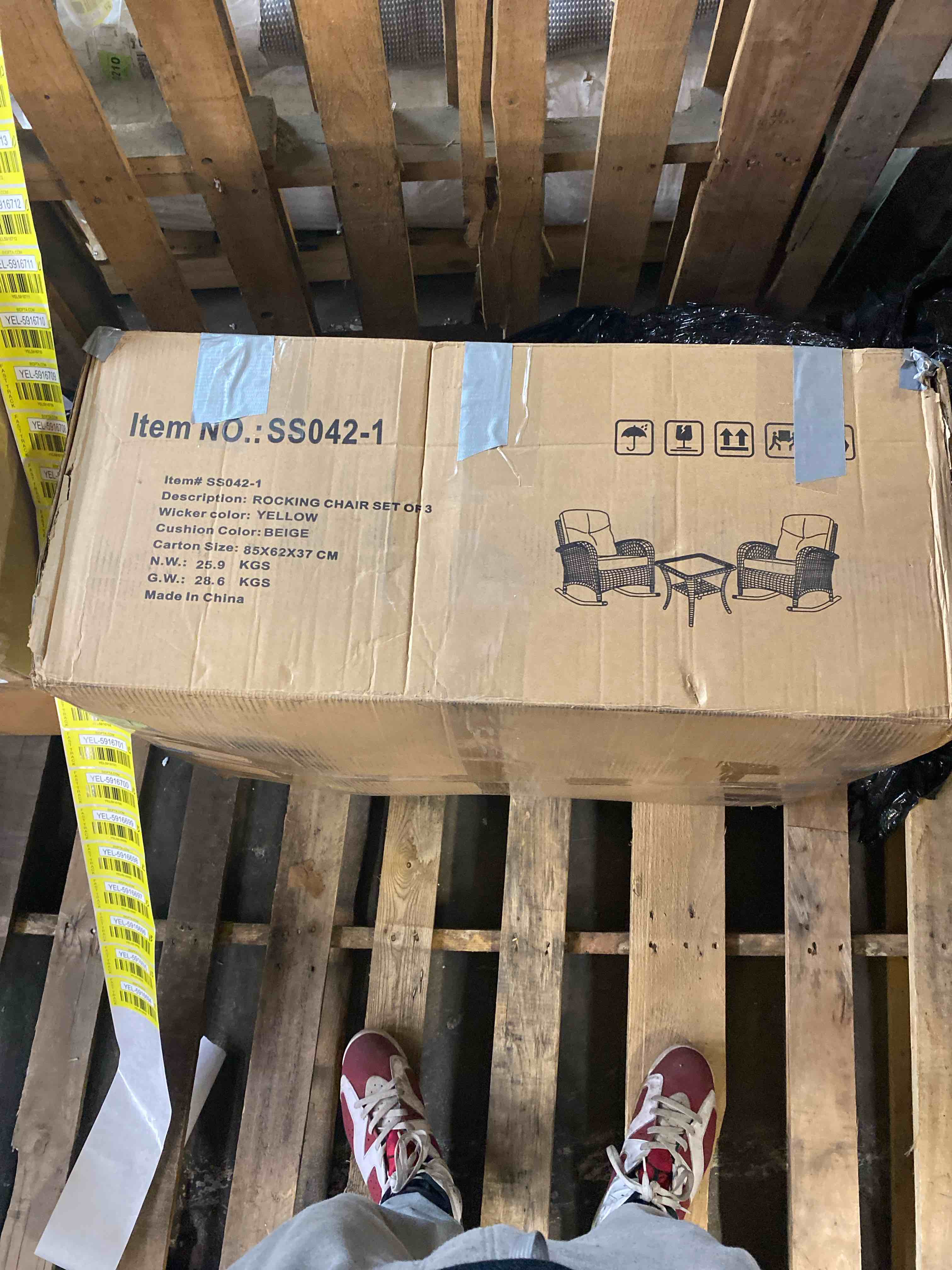https://s3.amazonaws.com/lotting-images-prod/phillipi/YEL5916694_1714661956434.jpeg