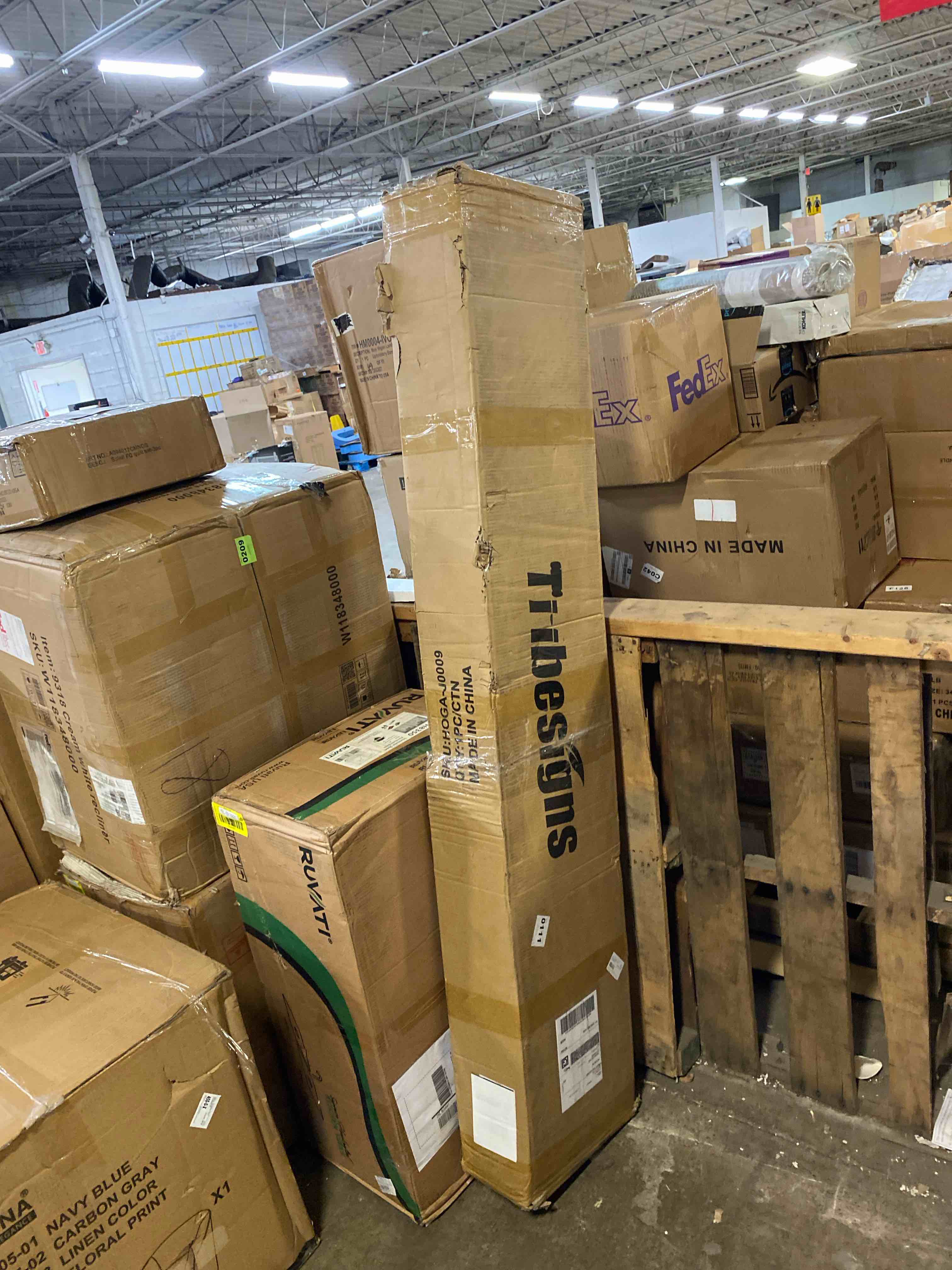 https://s3.amazonaws.com/lotting-images-prod/phillipi/YEL5916930_1714675825714.jpeg