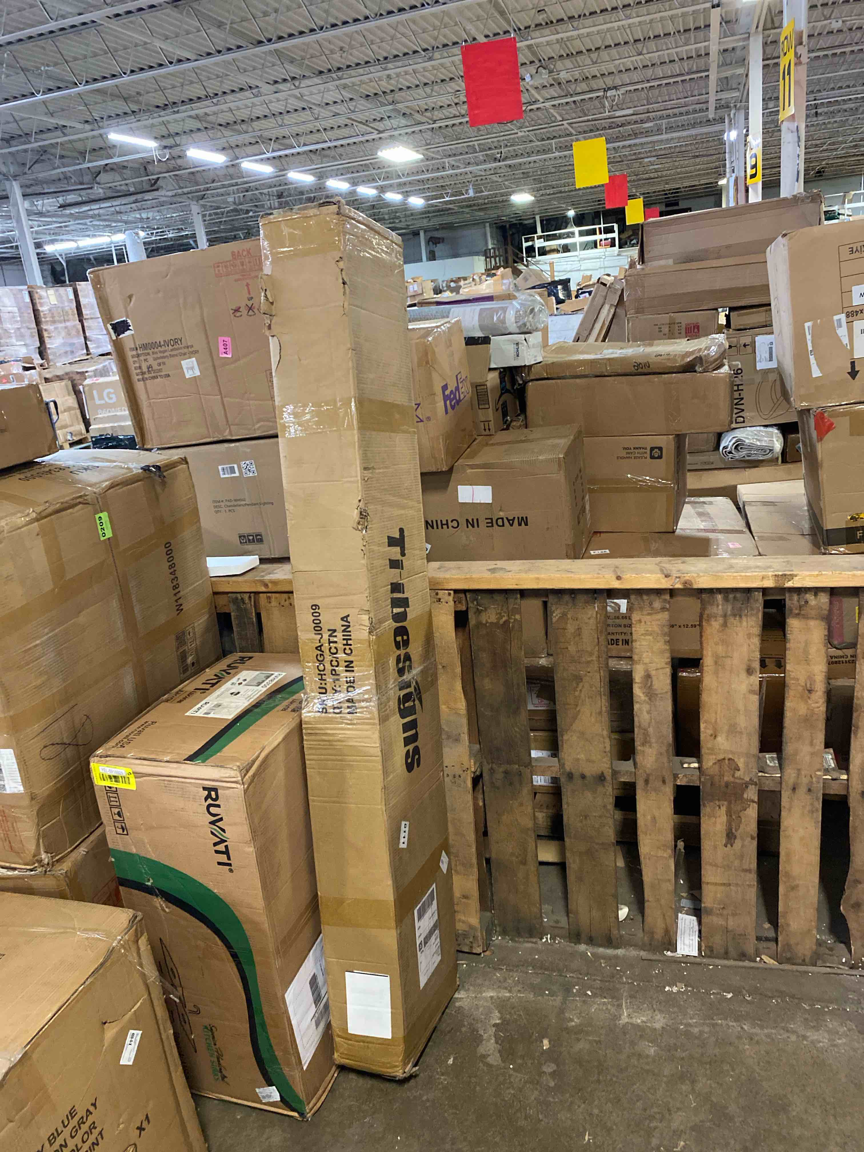 https://s3.amazonaws.com/lotting-images-prod/phillipi/YEL5916930_1714675828955.jpeg