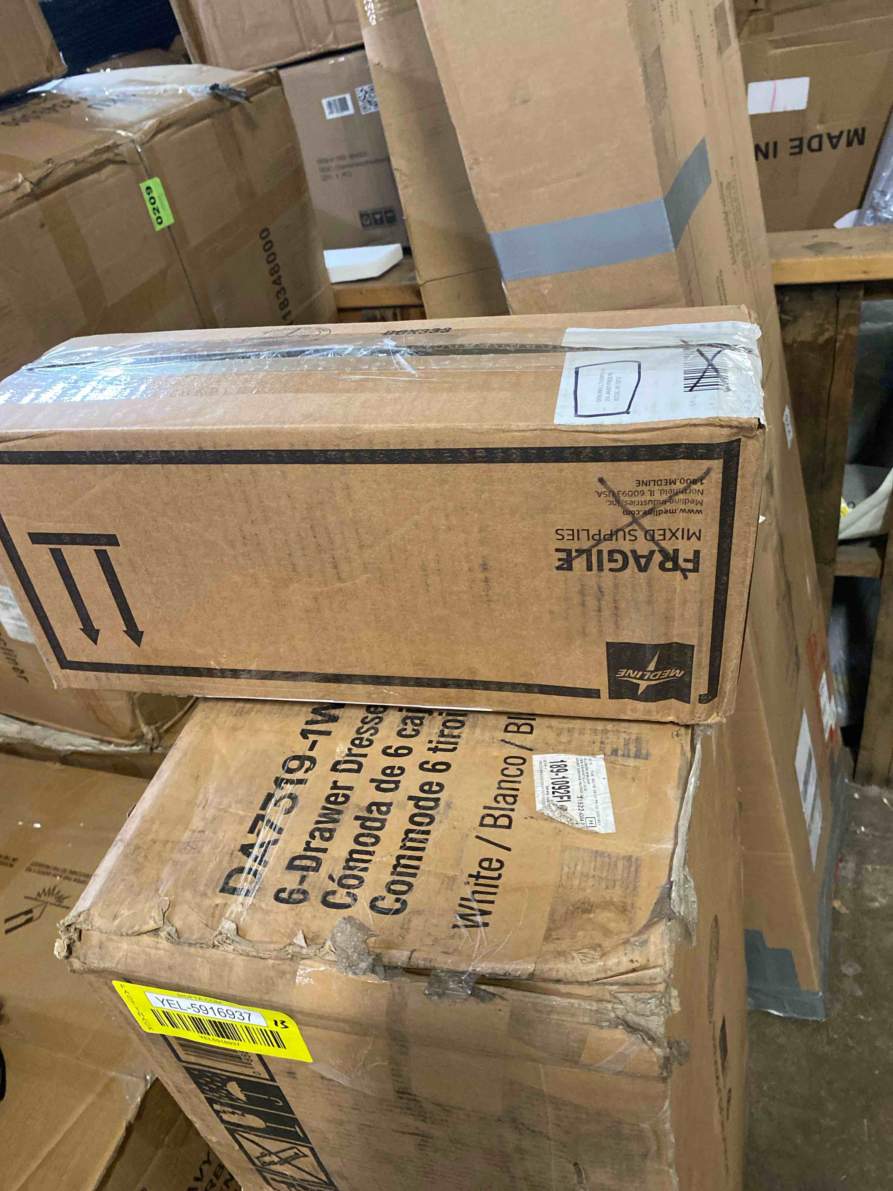 https://s3.amazonaws.com/lotting-images-prod/phillipi/YEL5916938_1714678404614.jpeg