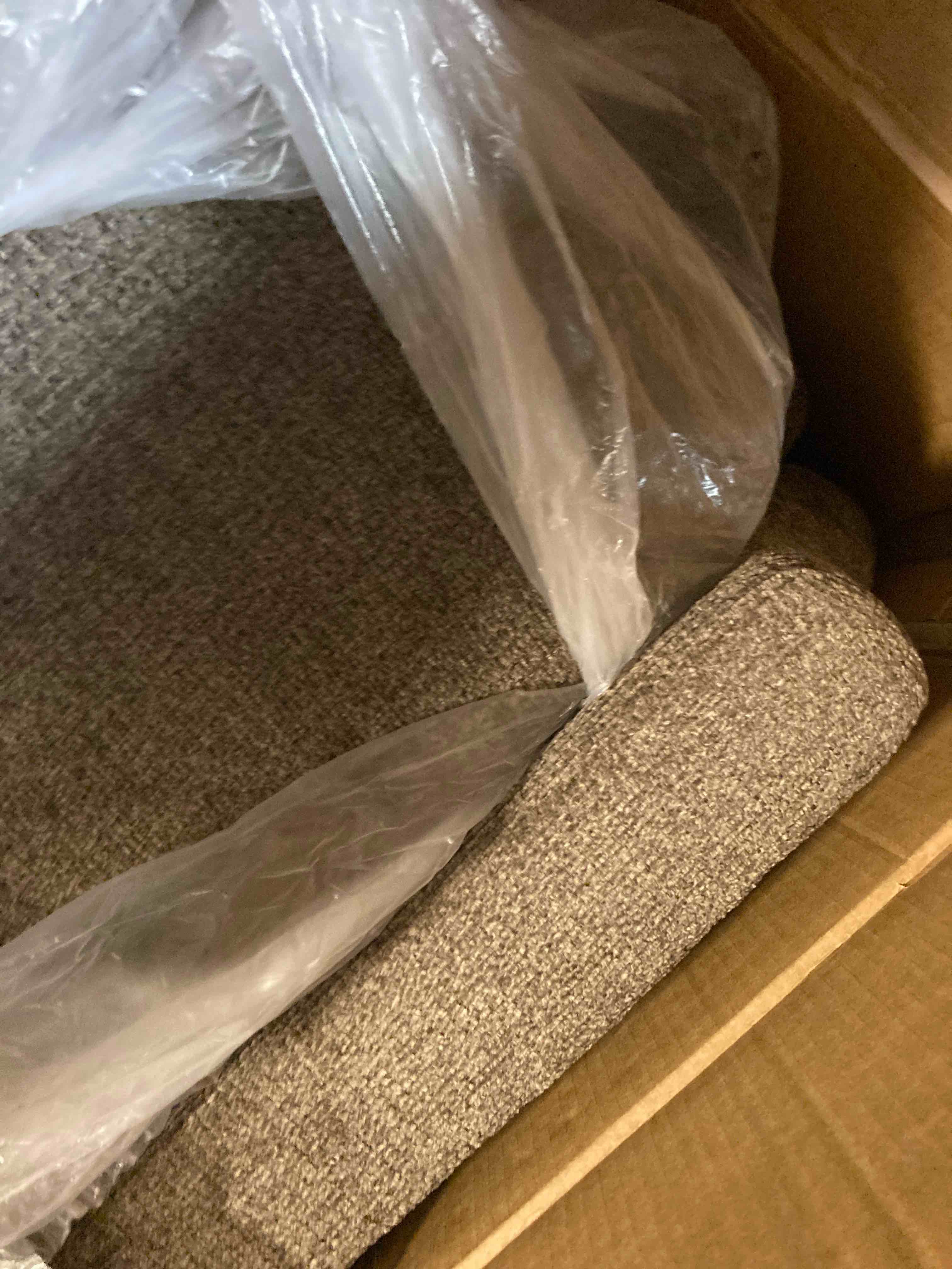 https://s3.amazonaws.com/lotting-images-prod/phillipi/YEL5917950_1716911387556.jpeg