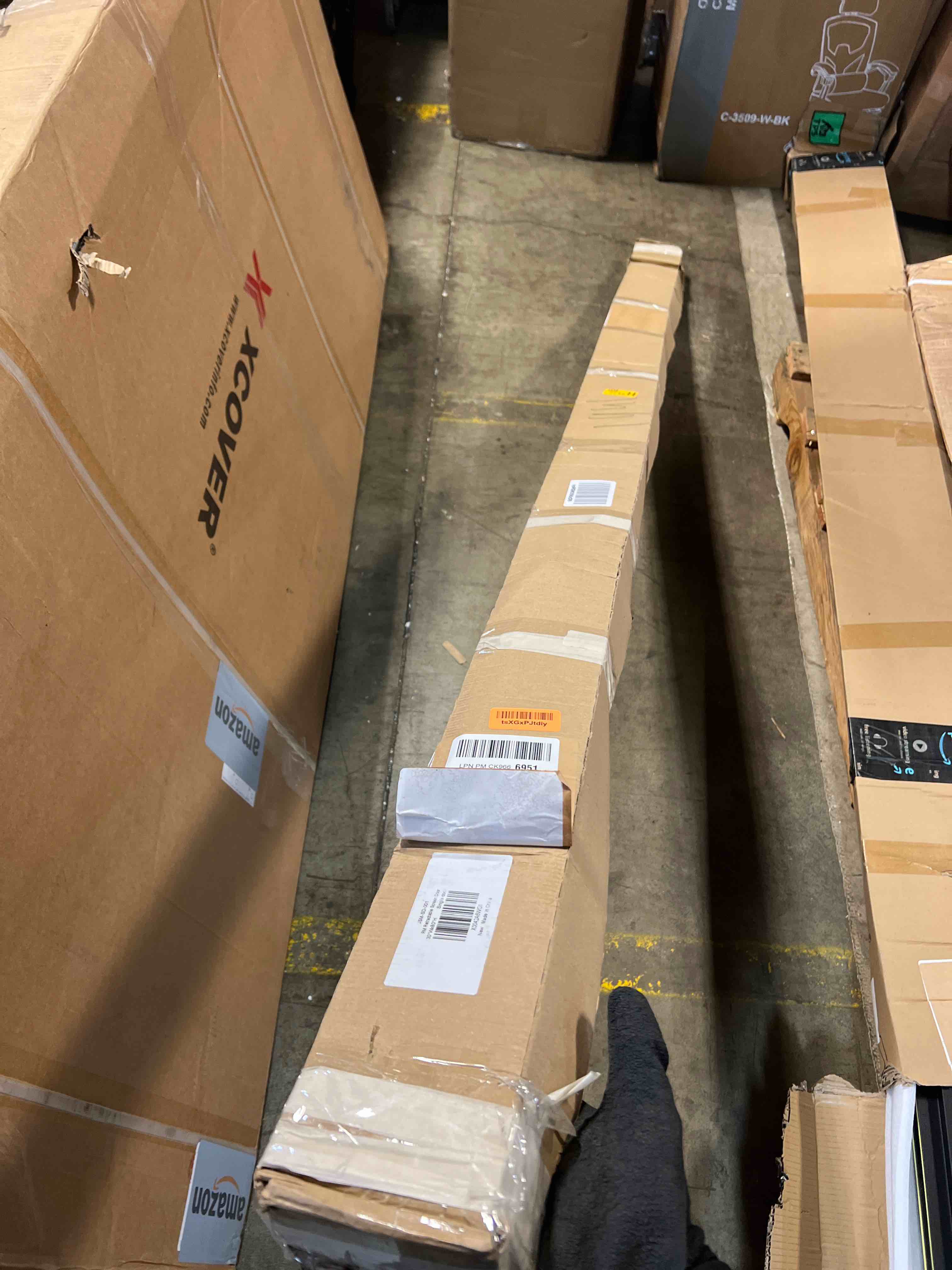 https://s3.amazonaws.com/lotting-images-prod/phillipi/YEL5918022_1716991917888.jpeg