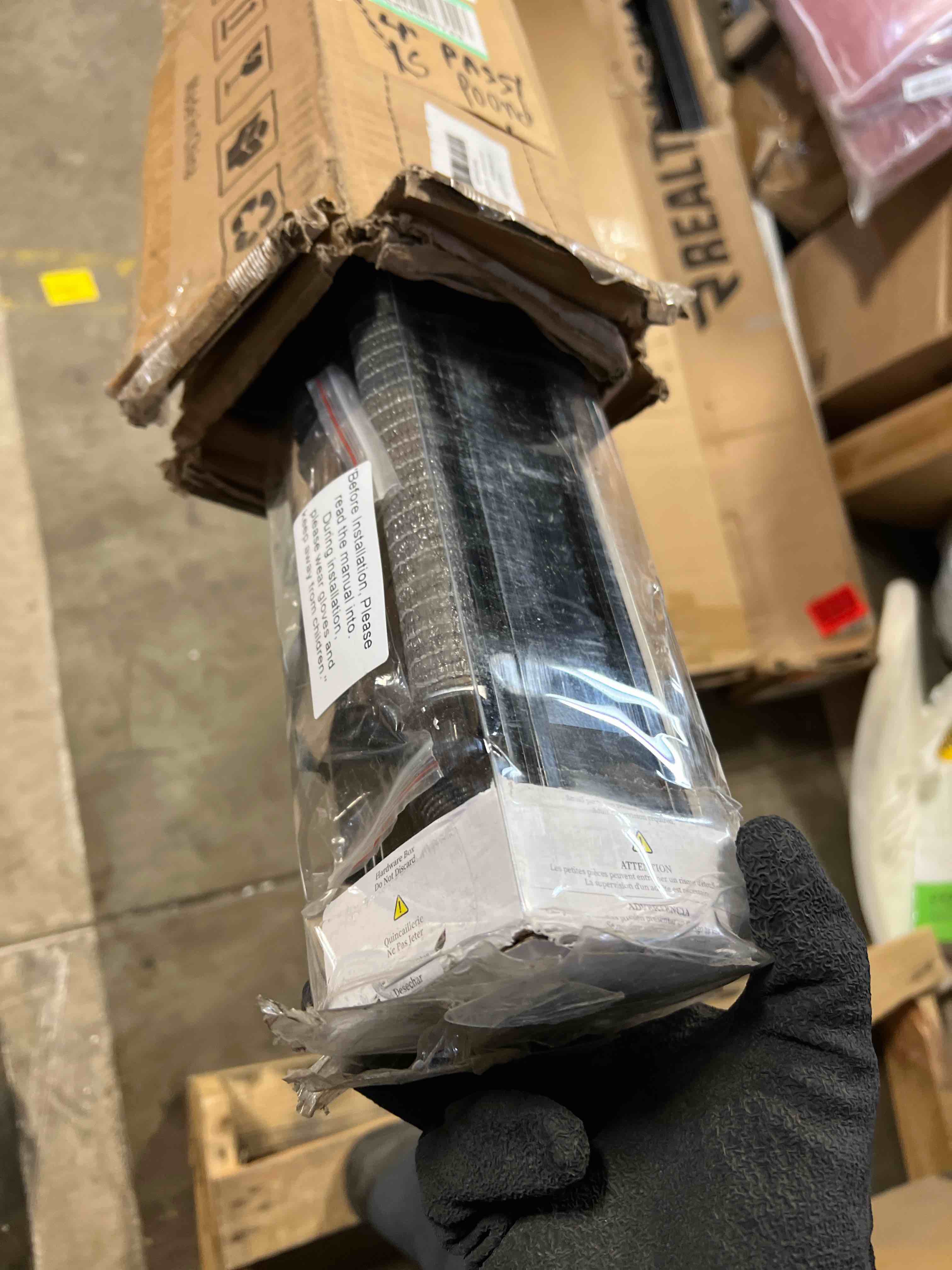 https://s3.amazonaws.com/lotting-images-prod/phillipi/YEL5918029_1716993345768.jpeg