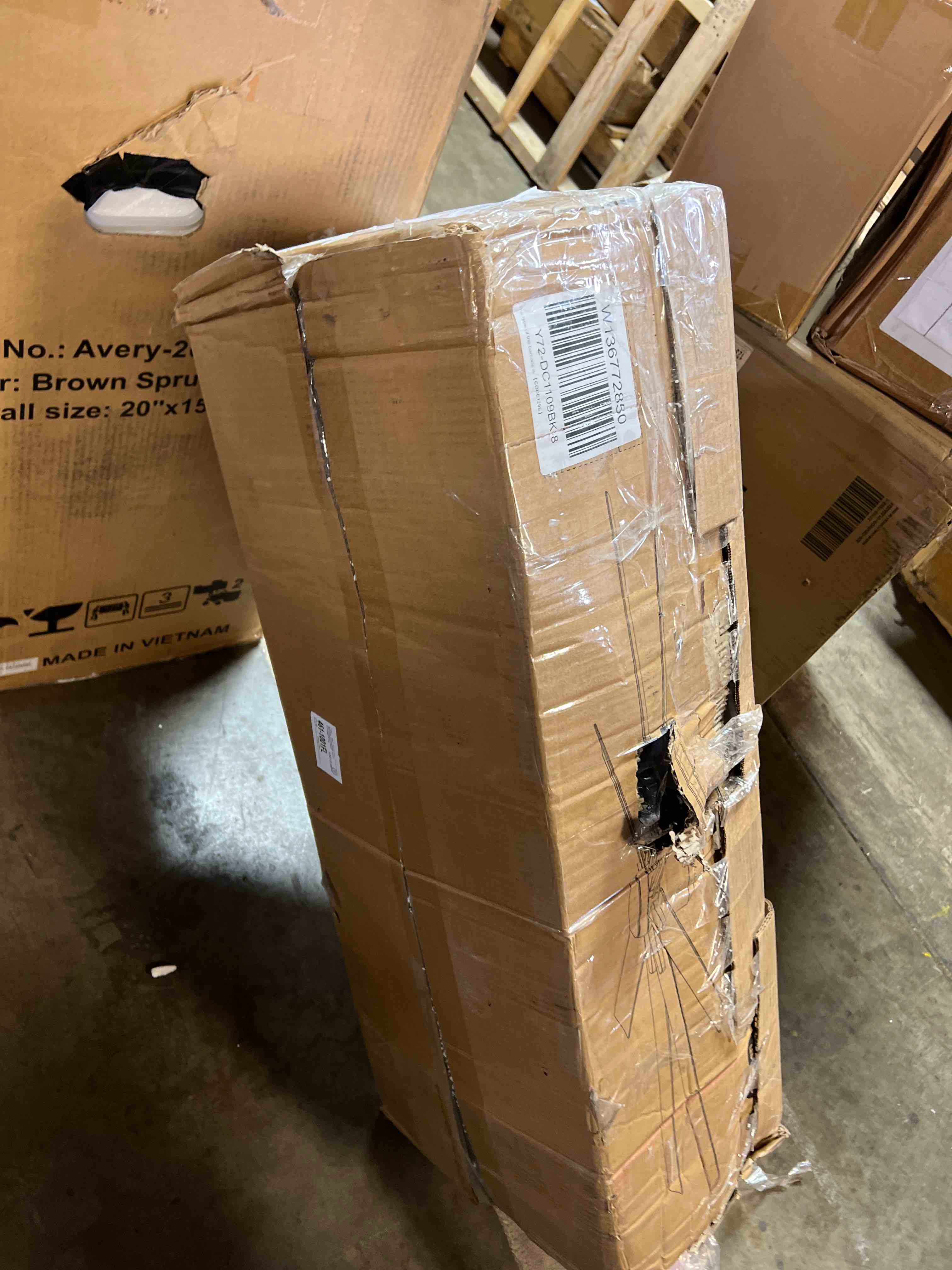 https://s3.amazonaws.com/lotting-images-prod/phillipi/YEL5918058_1717000432588.jpeg
