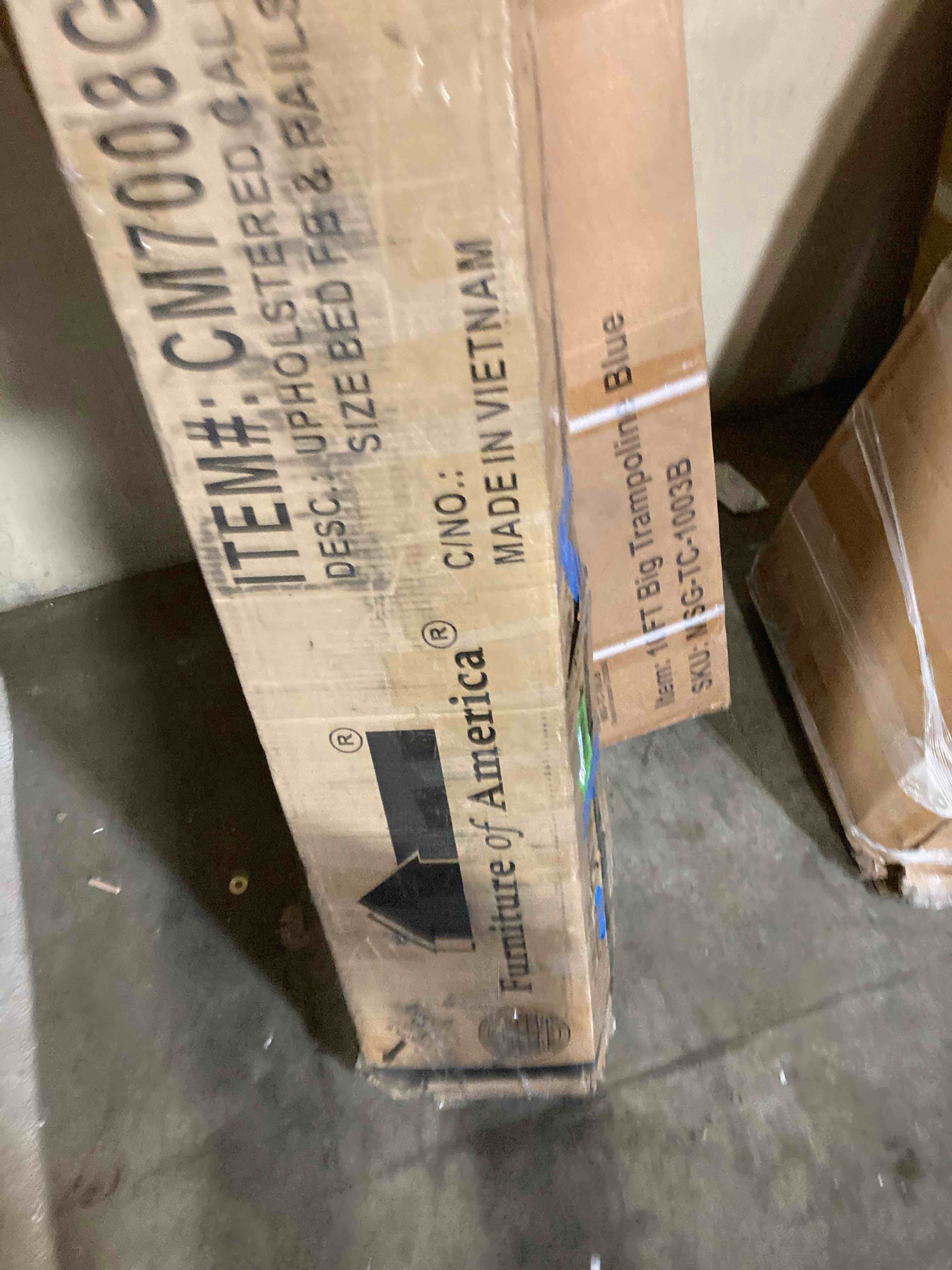 https://s3.amazonaws.com/lotting-images-prod/phillipi/YEL5918484_1718029881669.jpeg