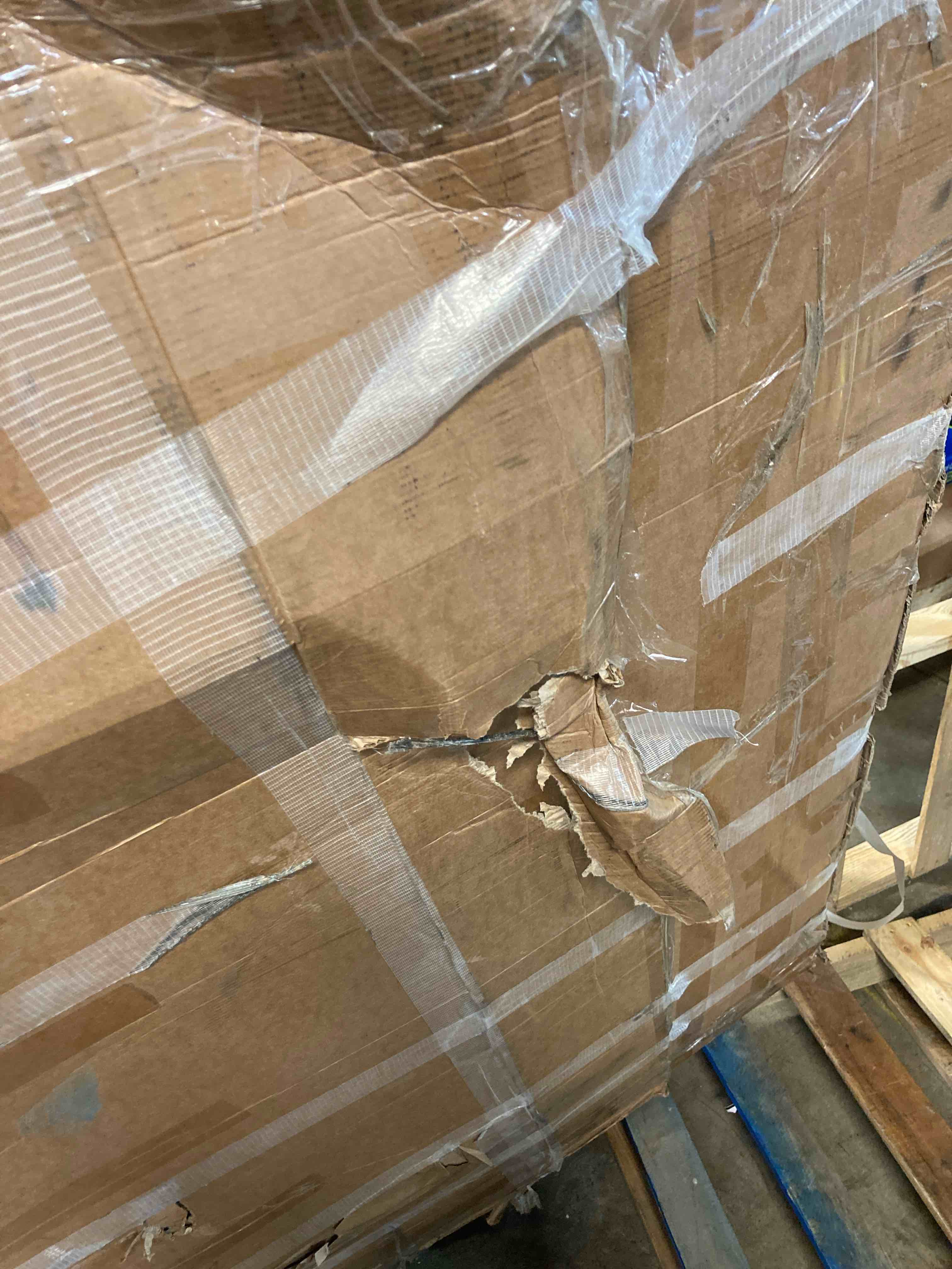 https://s3.amazonaws.com/lotting-images-prod/phillipi/YEL5918890_1720621910504.jpeg