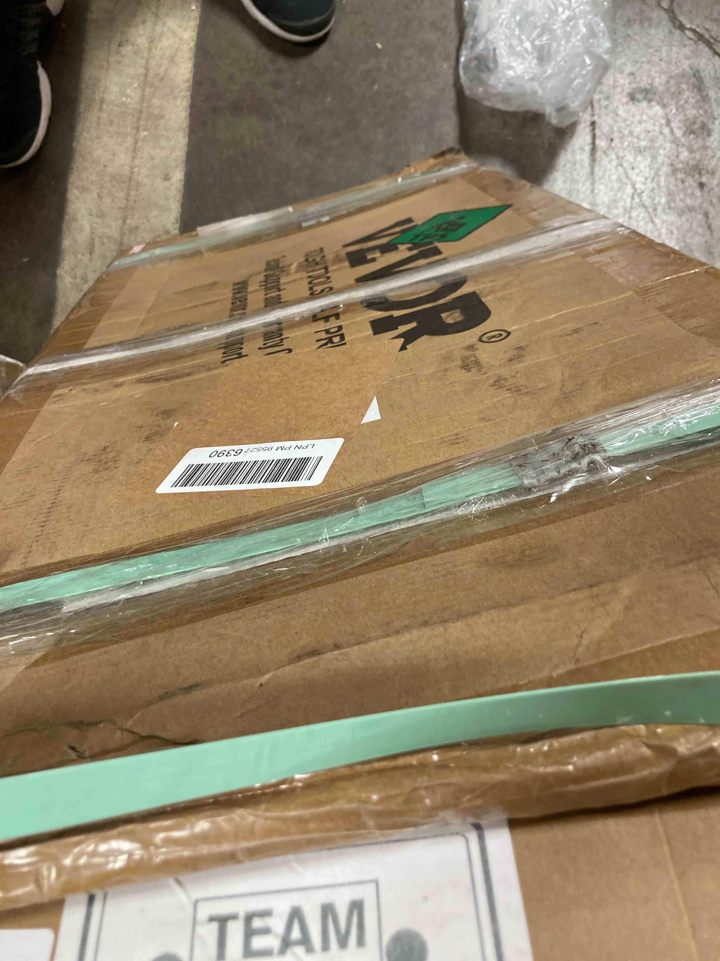 https://s3.amazonaws.com/lotting-images-prod/phillipi/YEL5919302_1721756229780.jpeg