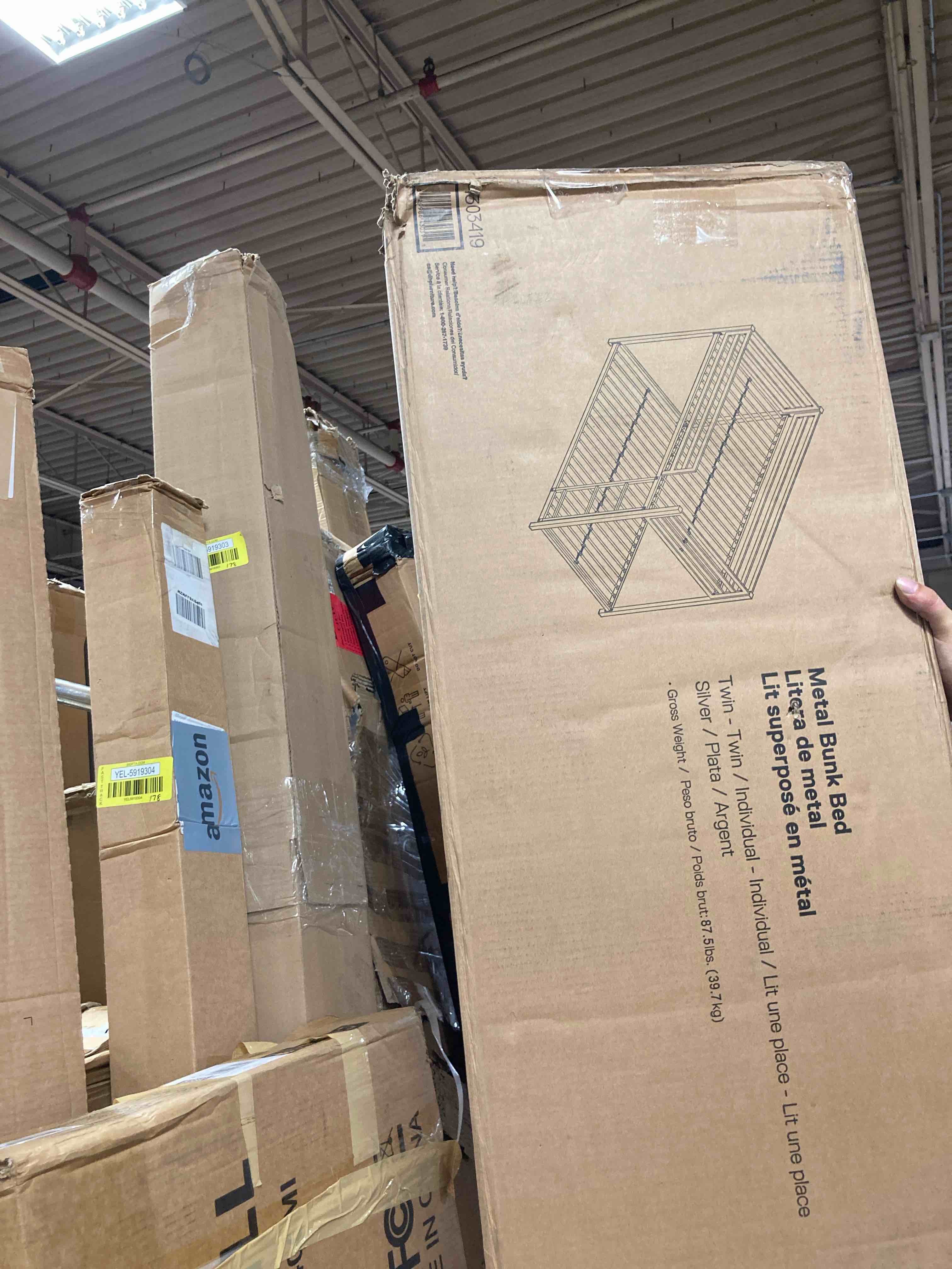 https://s3.amazonaws.com/lotting-images-prod/phillipi/YEL5919309_1721756876482.jpeg